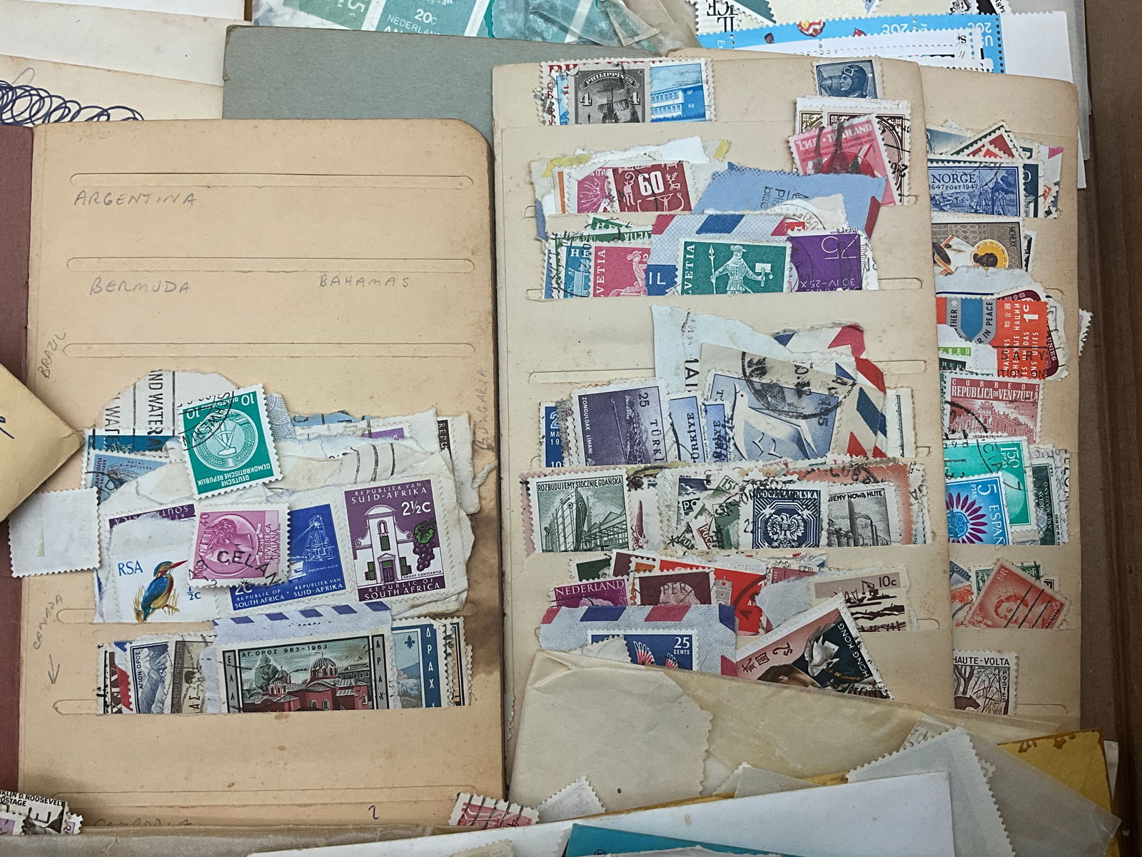 A Lot of US and Worldwide Postage Stamps - 2
