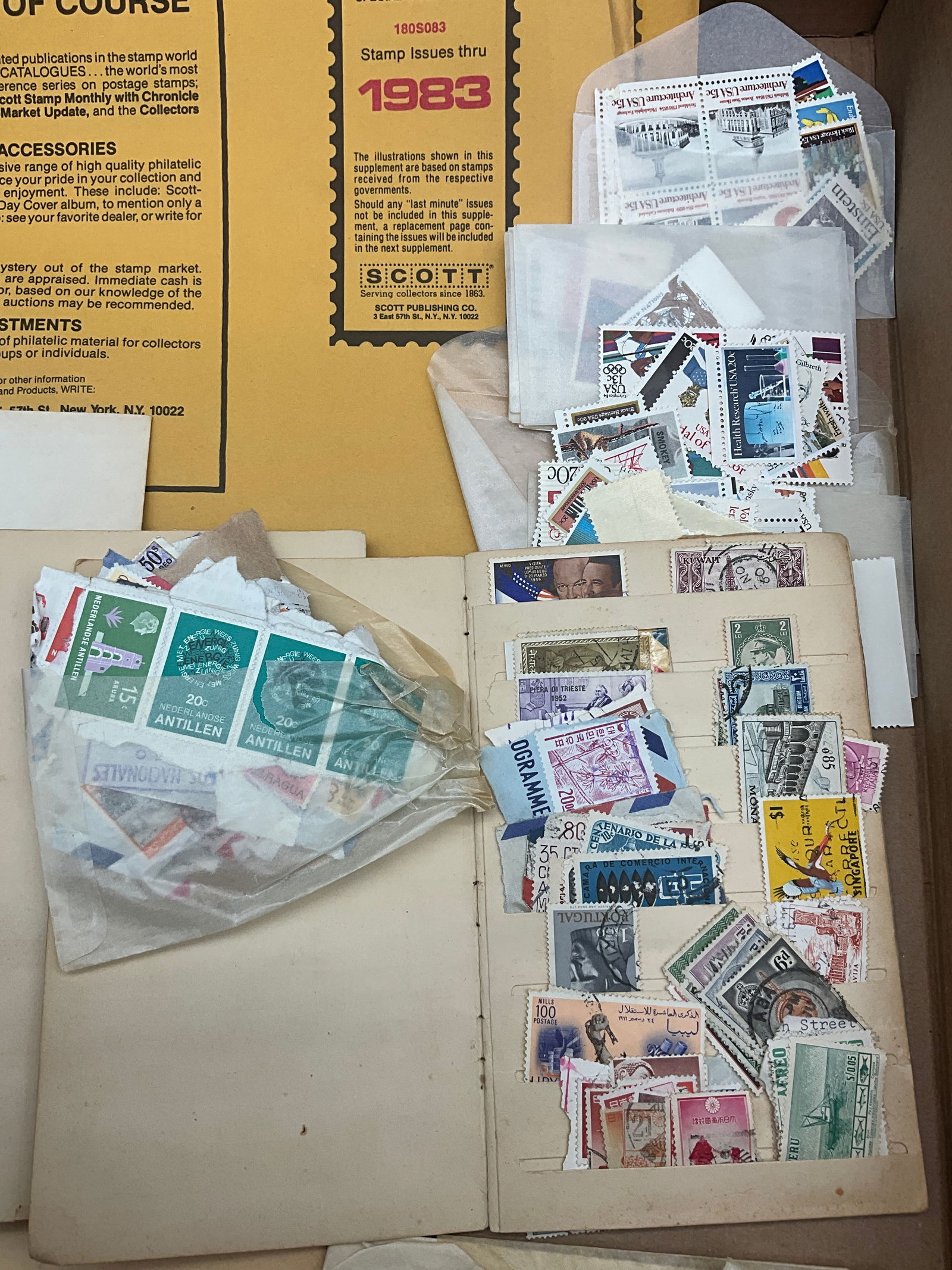 A Lot of US and Worldwide Postage Stamps - 3