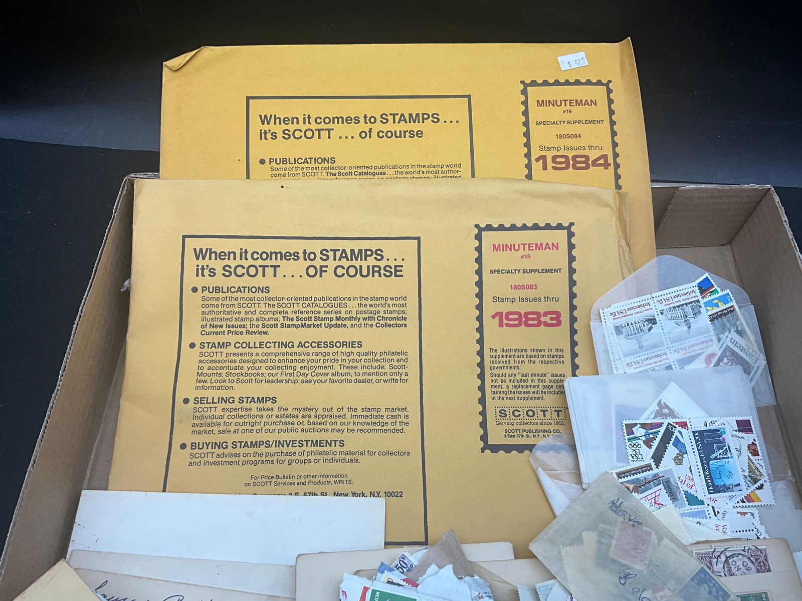 A Lot of US and Worldwide Postage Stamps - 5