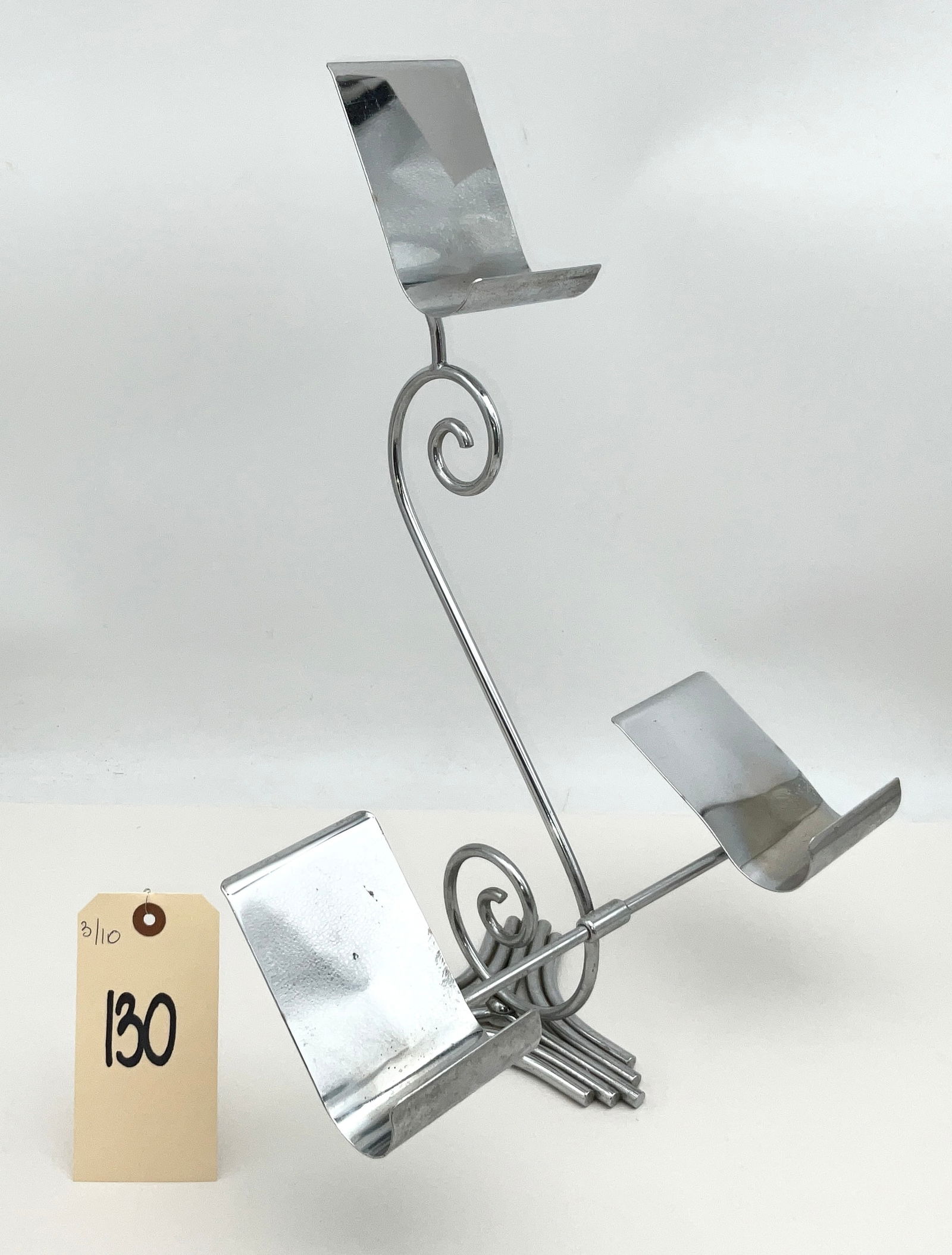 A Vintage Chrome Display Stand (1 of 4)