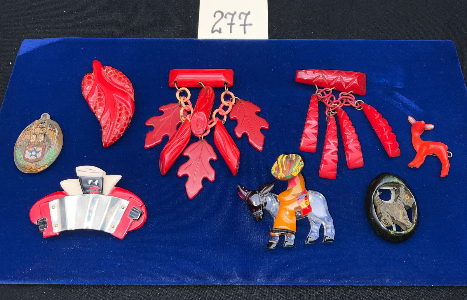 Bakelite and Lucite, Figural and Botanical Novelty Motifs, Unmarked (1 of 5)