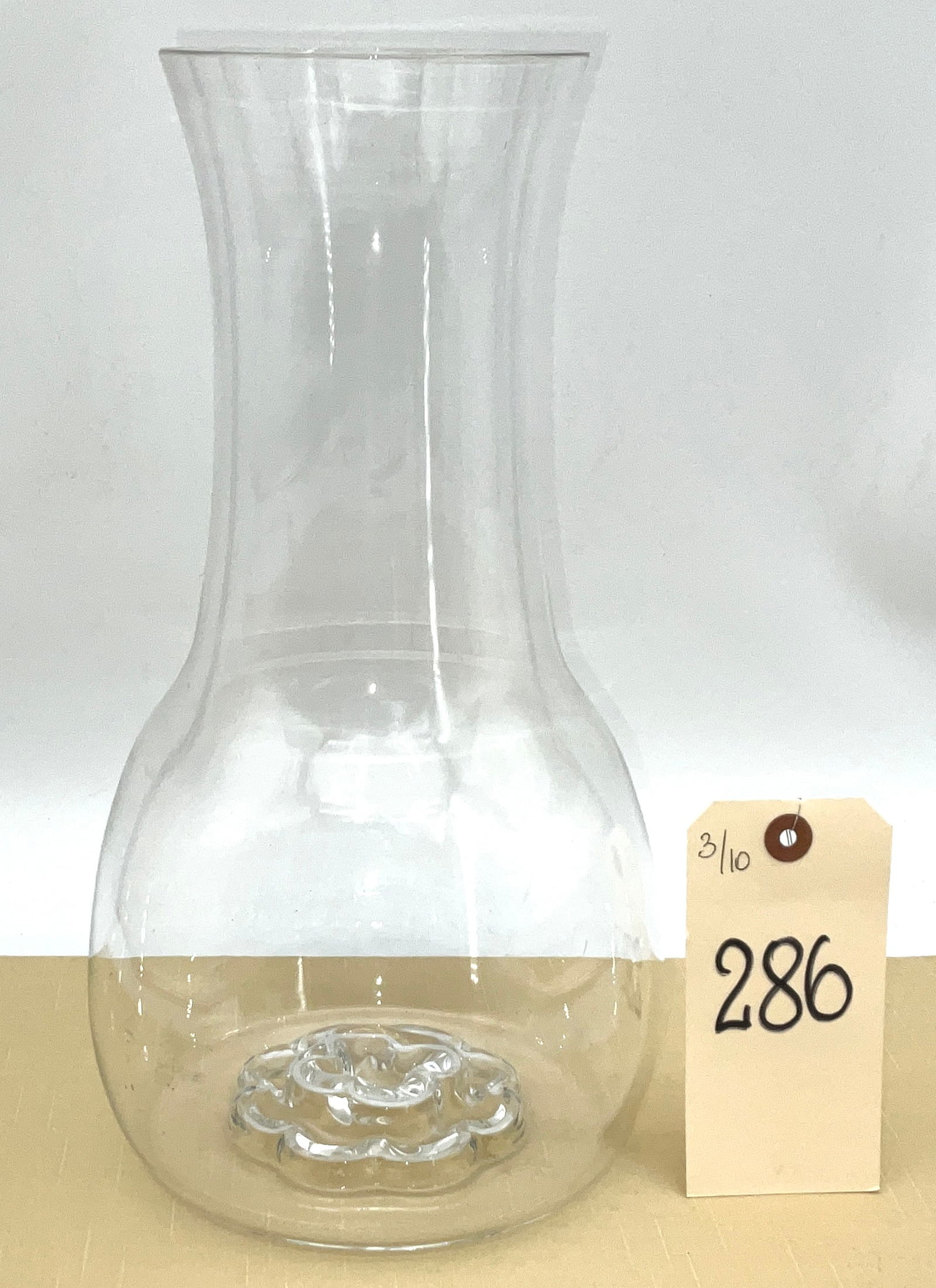 Tuscany Style Clear Glass Urn Vase (1 of 2)