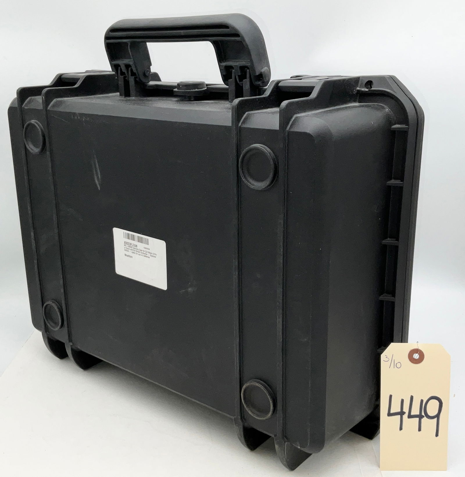 MC-CASES Explorer Edition Carrying Case for DJI Mavic 2, Model 102663538: This MC-CASES Explorer Edition carrying case, model 102663538, is a heavy-duty protective solution for DJI Mavic 2 Pro or Zoom drones. The impact-resistant molded plastic exterior features a pressure