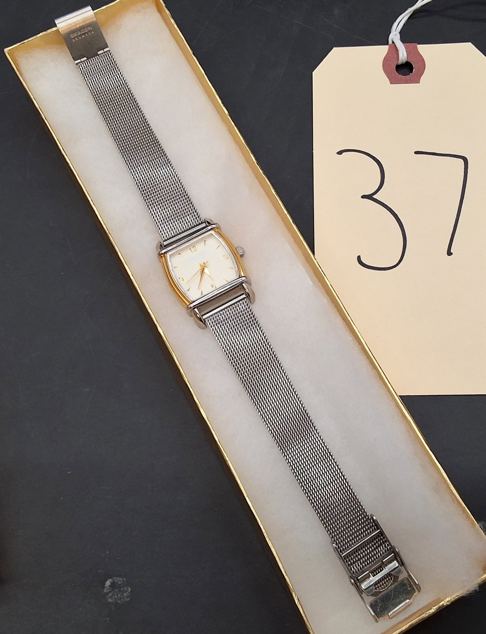 Skagen Denmark Watch 233LSTN - 2