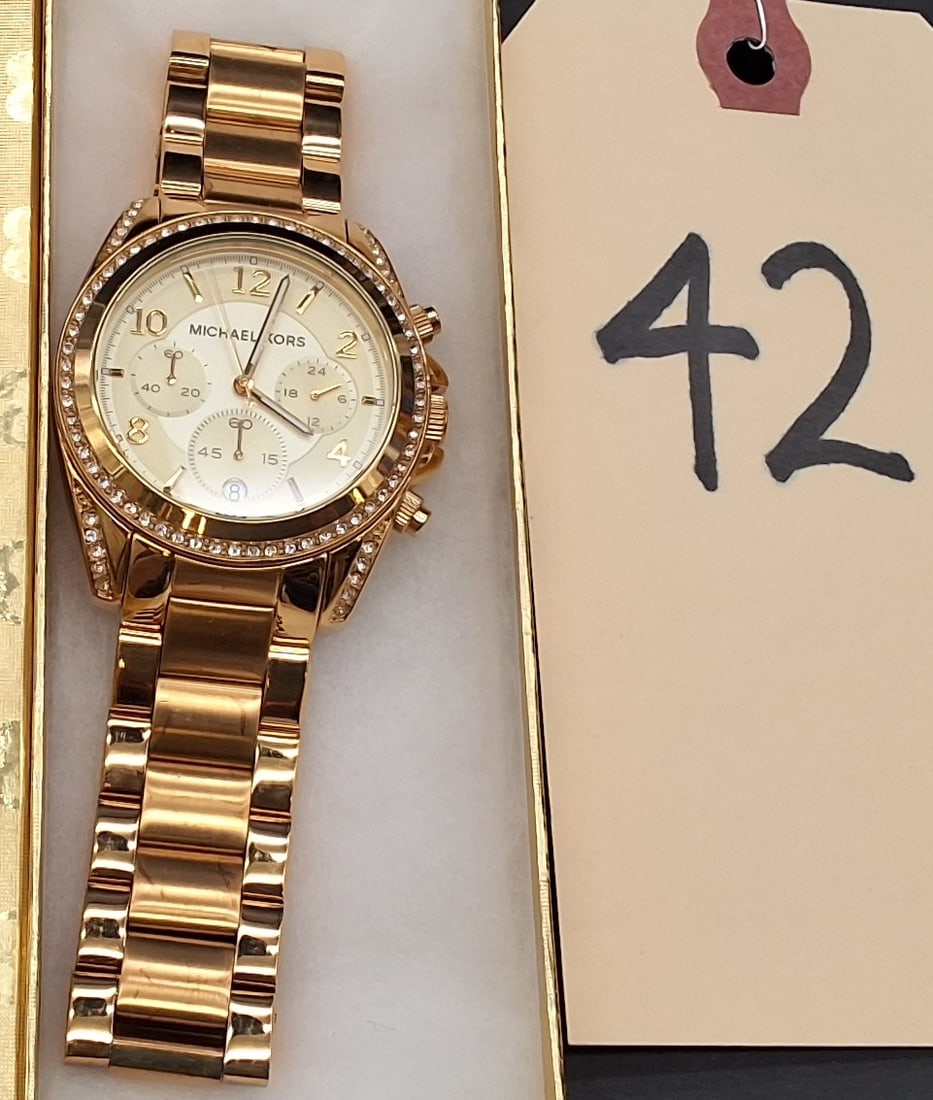 Michael Kors 10am MK-5166: Michael Kors 10am MK-5166 Condition All property is sold in "as is" condition and all sales are final. Teel Auctions and its consignor make no representations or warranties, express or implied, with