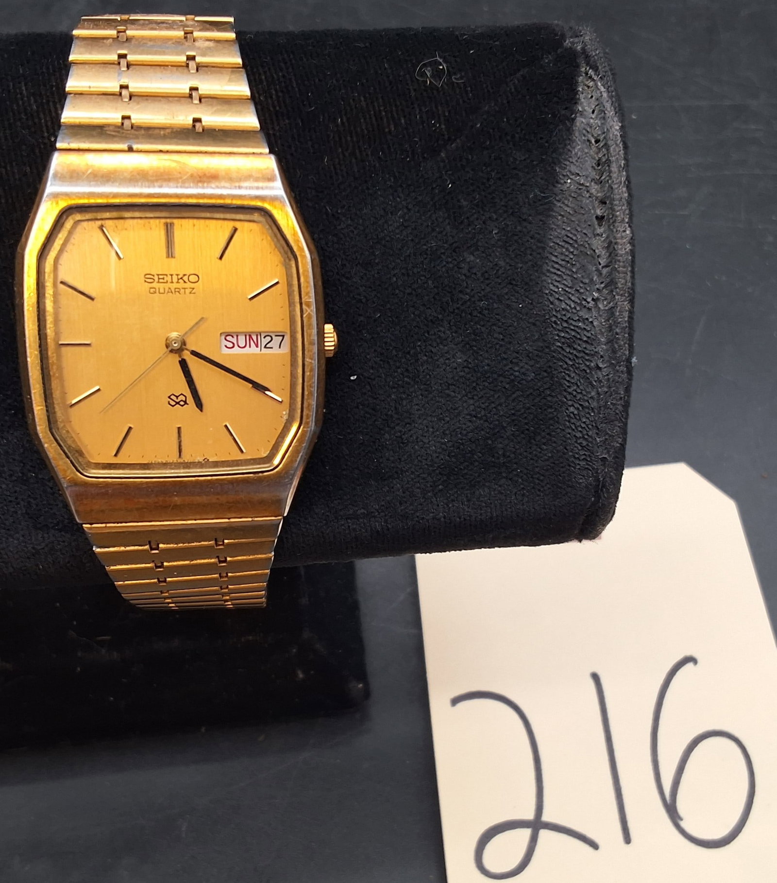 Seiko Quartz S2 gold tone watch engraved on back 443768: Seiko Quartz S2 gold tone watch engraved on back 443768 Condition All property is sold in "as is" condition and all sales are final. Teel Auctions and its consignor make no representations or