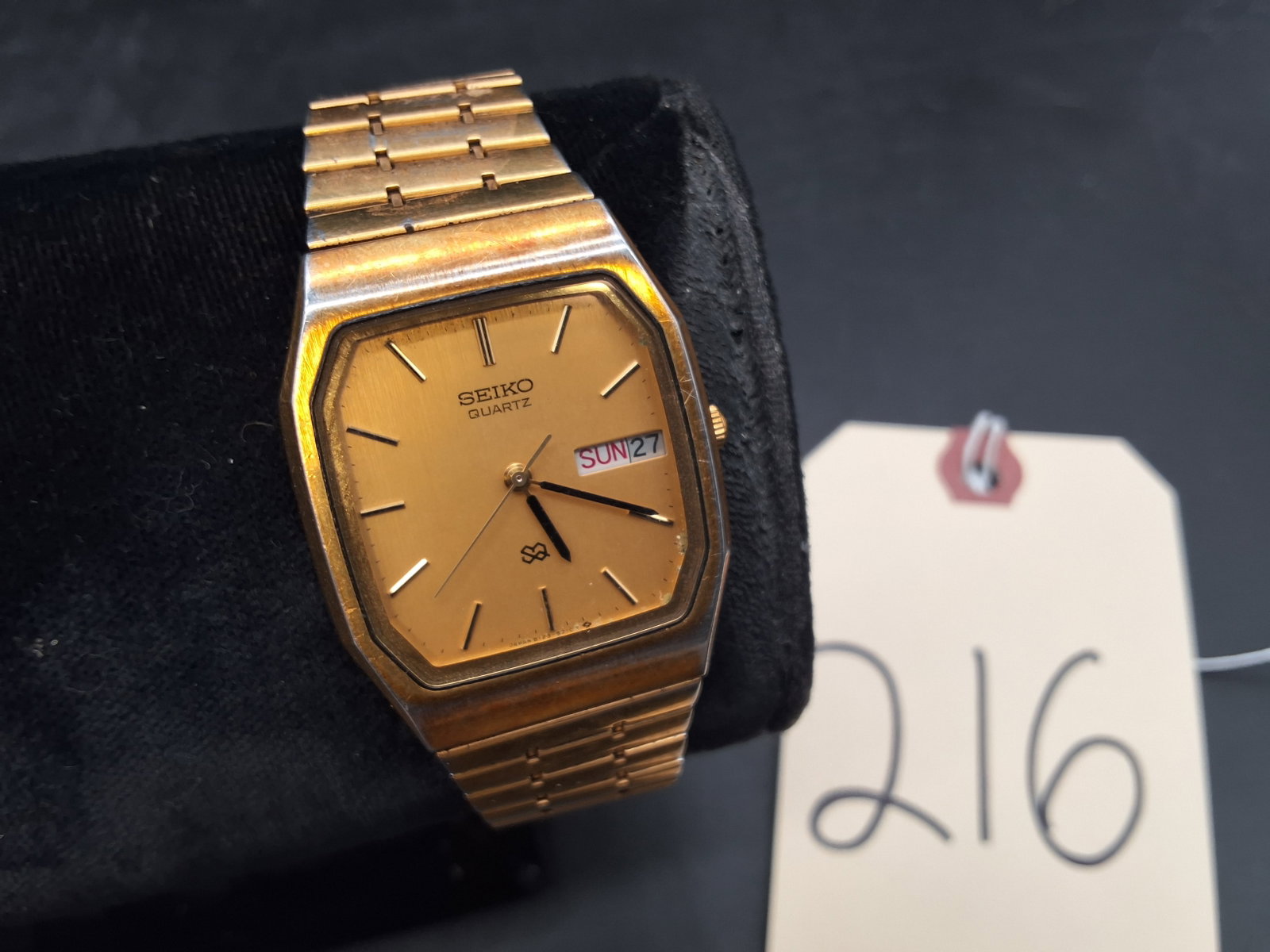 Seiko Quartz S2 gold tone watch engraved on back 443768 - 2