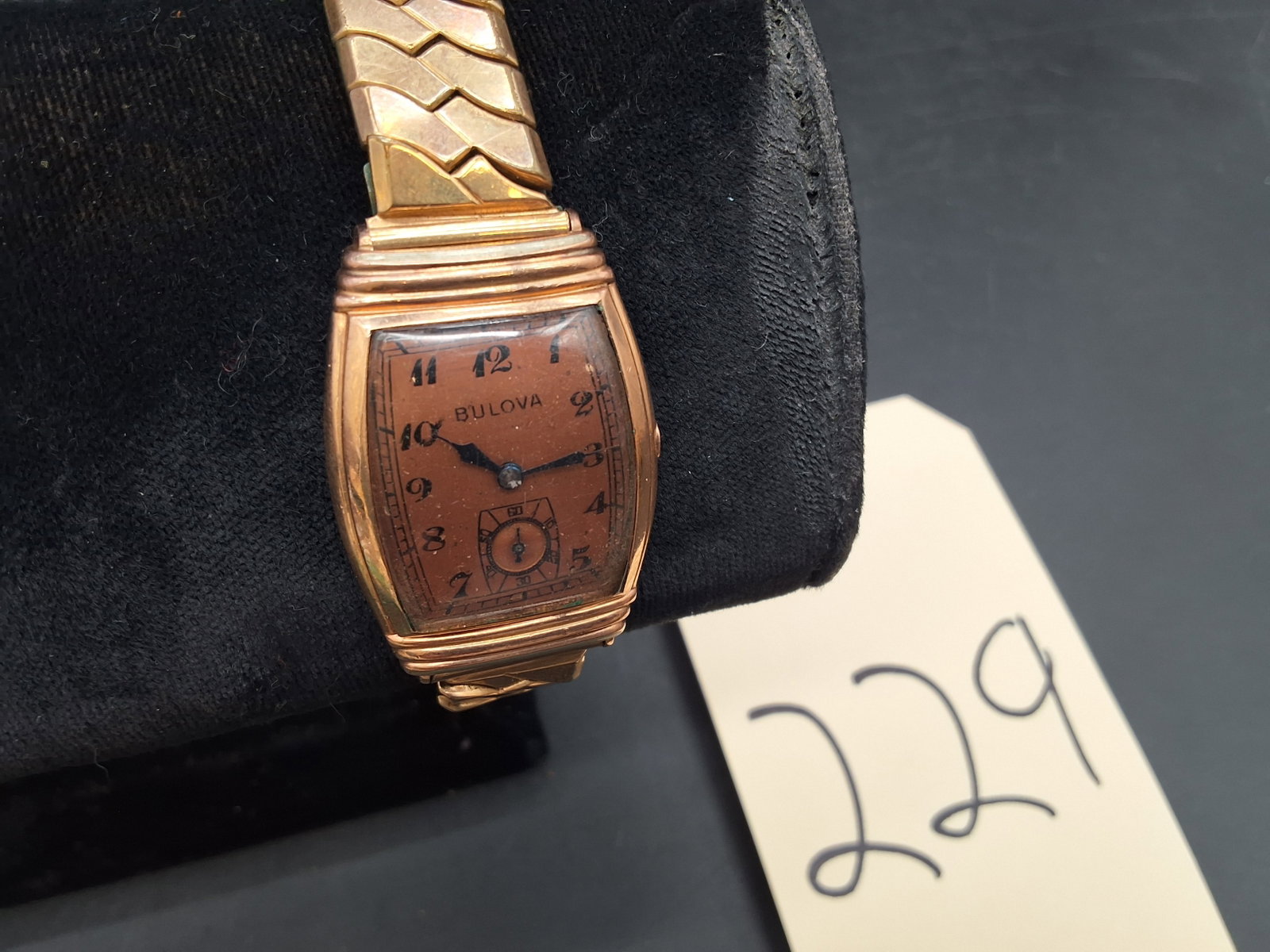 Bulova gold tone watch 1740722 - 2