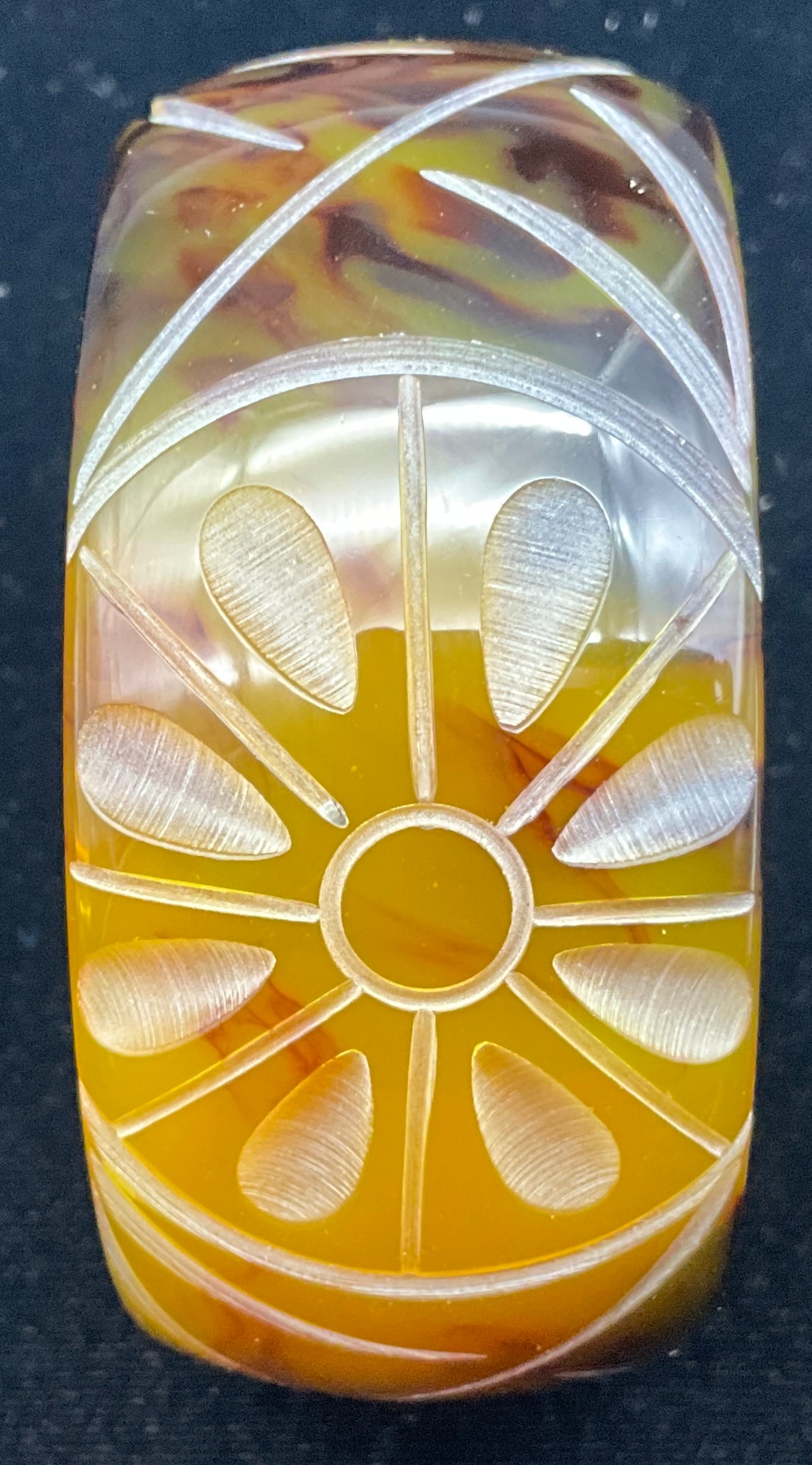 Vintage Carved Simulated Tortoiseshell Bangle Bracelet - 3