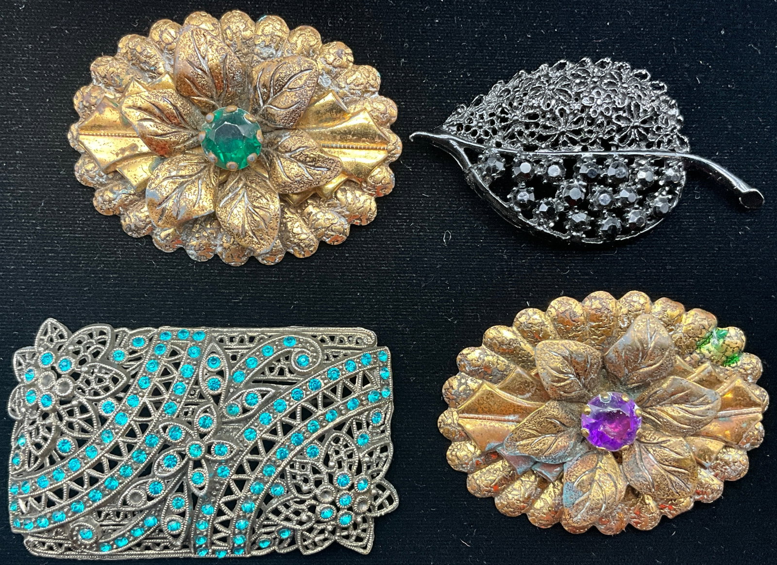 A Group of Four Vintage Costume Jewelry Brooches - 2