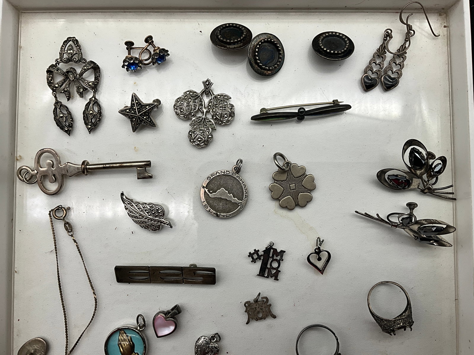 An Assortment of Vintage Sterling Silver Jewelry - 2