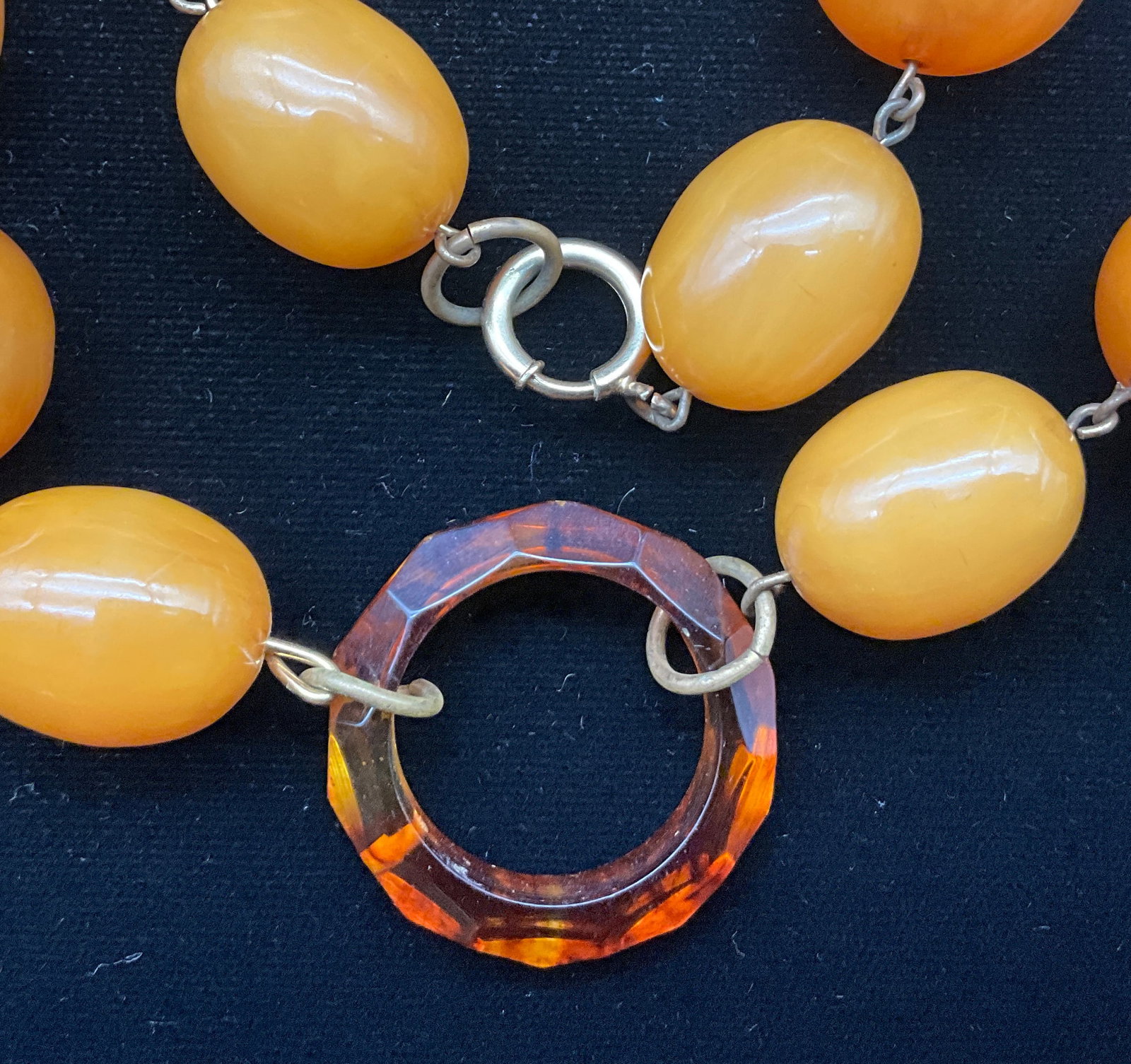 A Collection of Butterscotch and Amber-Toned Bakelite Costume Jewelry - 4