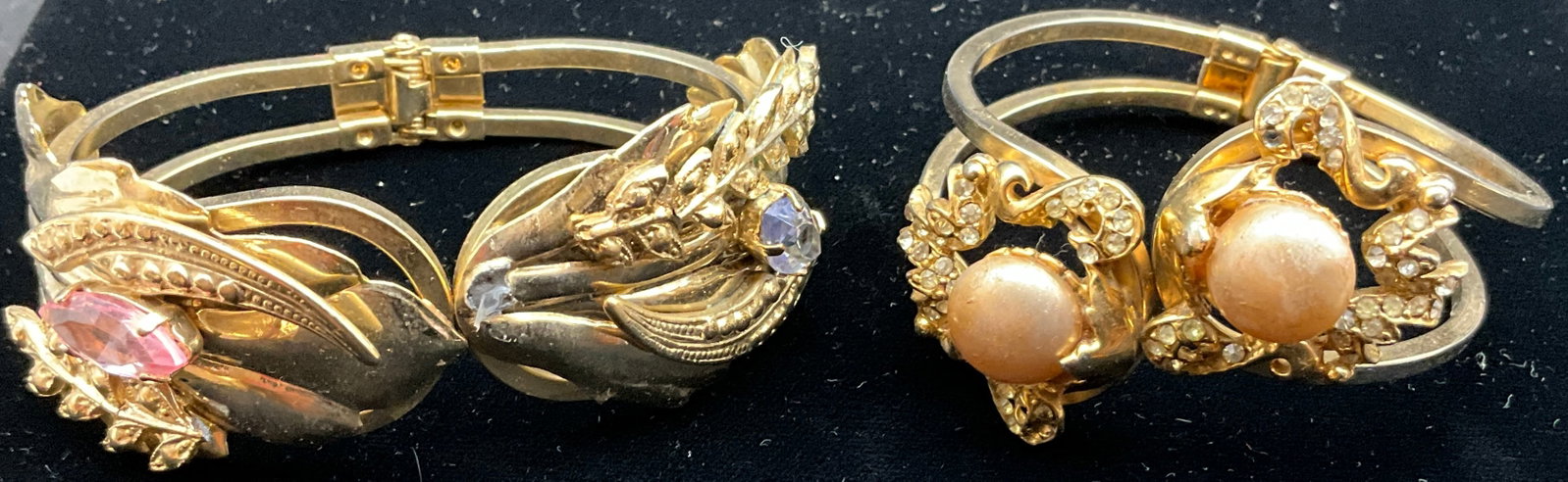 A Collection of Six Vintage Costume Jewelry Bracelets - 4