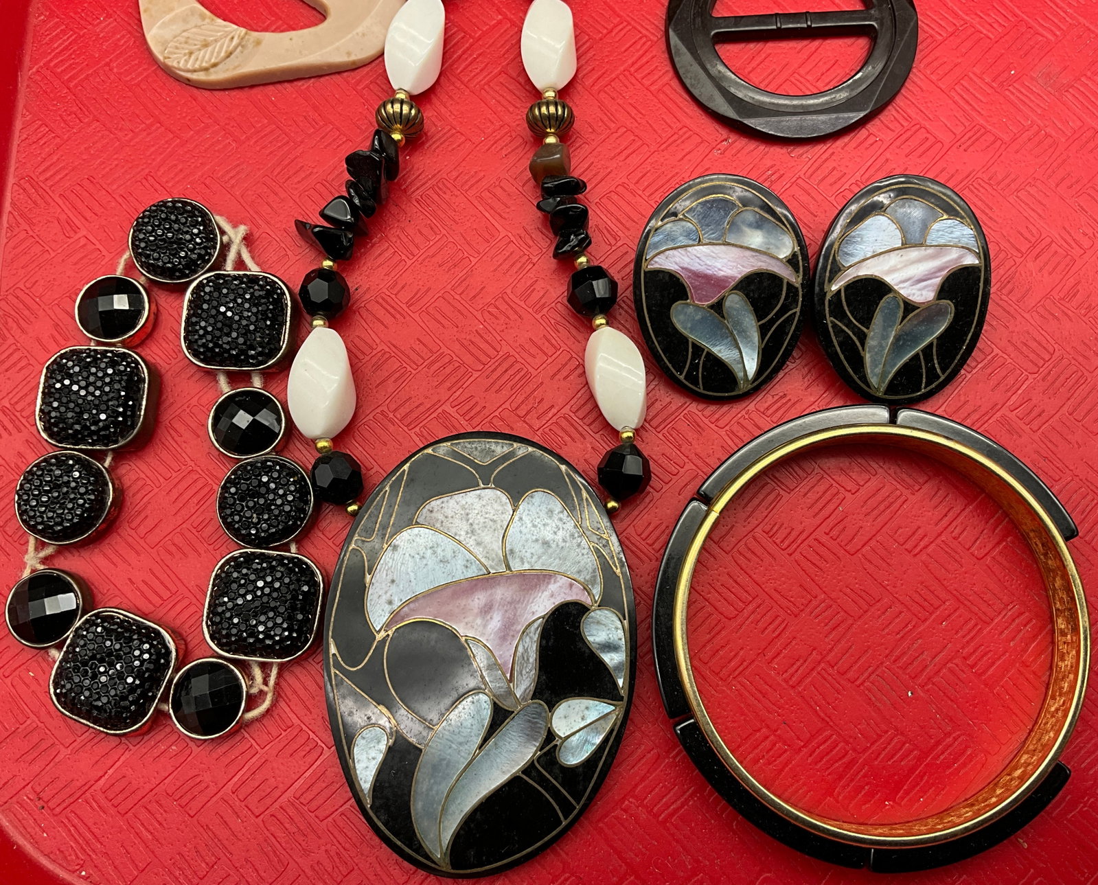 A Collection of Vintage Black and White Costume Jewelry and Accessories - 2