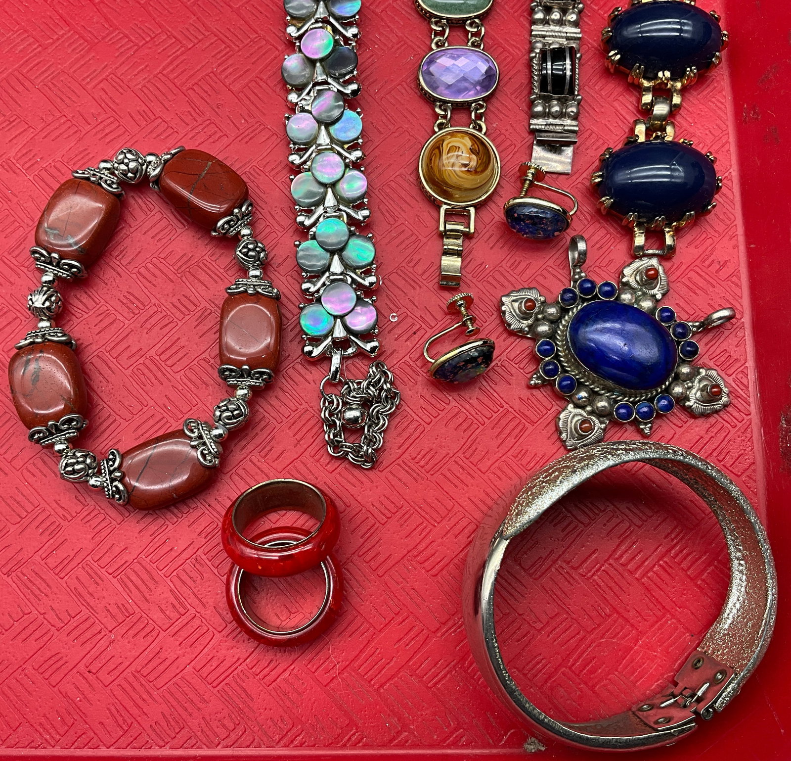 A Collection of Vintage Costume and Gemstone Jewelry - 2