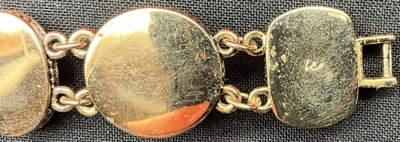 A Collection of Vintage Costume and Gemstone Jewelry - 7