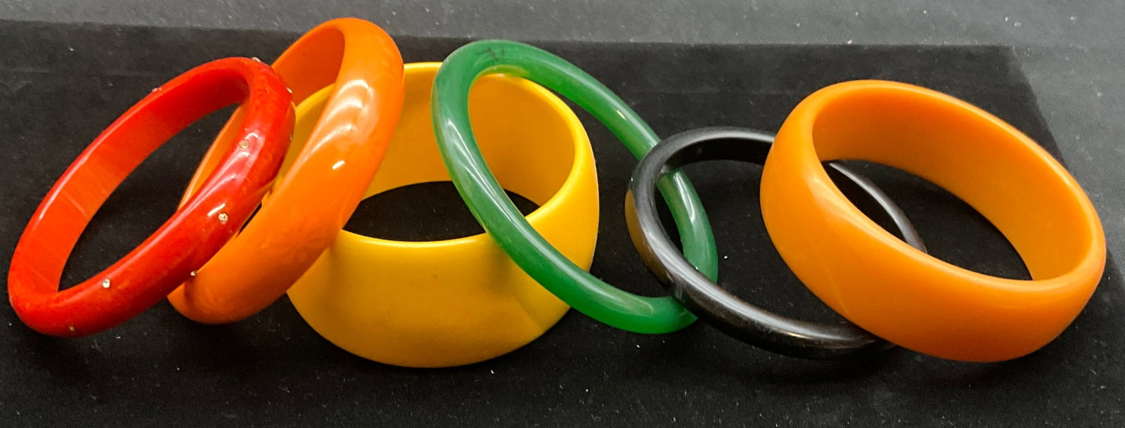 A Collection of Six Vintage Bakelite Bangle Bracelets - 2