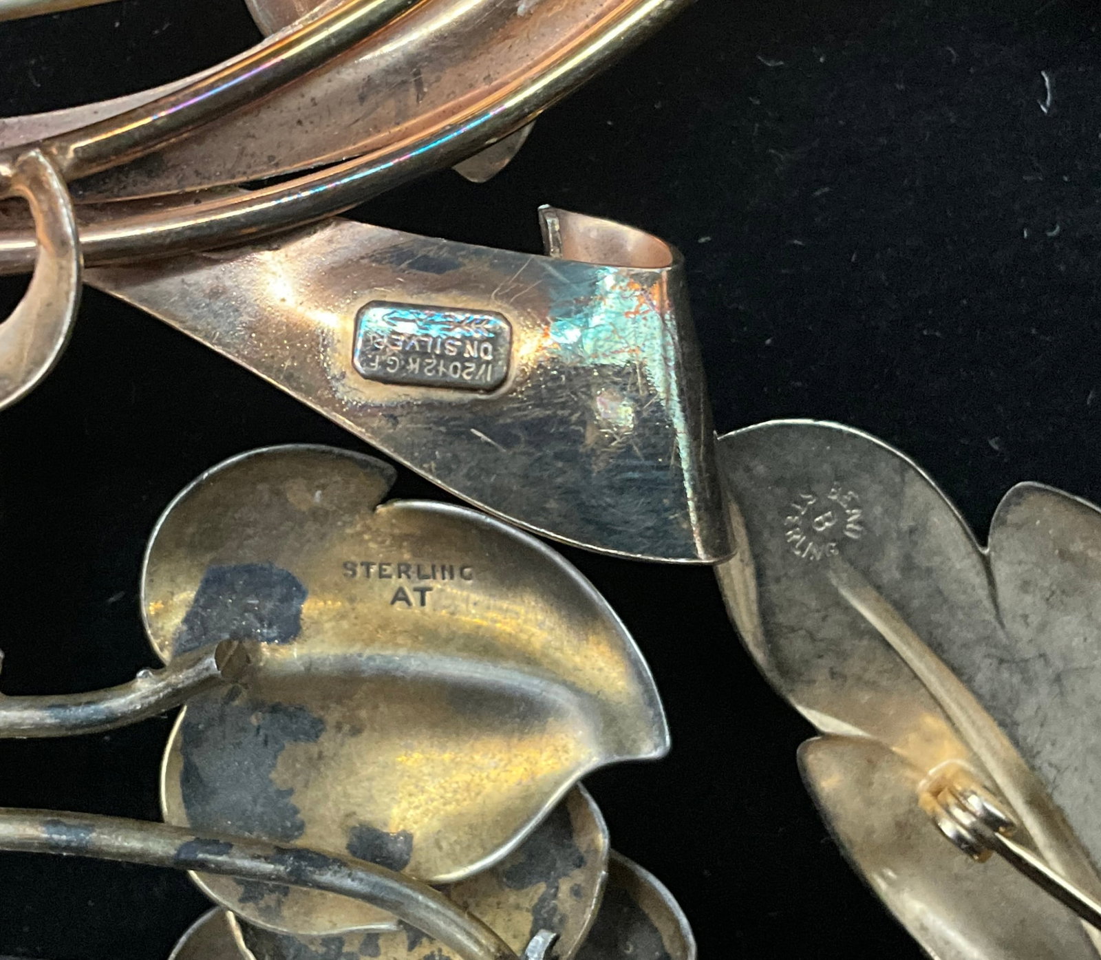 Group of Five Vintage Sterling Silver and 12K Gold-Filled Floral and Modernist Brooches - 3