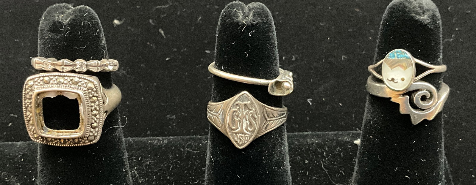 An Eight Piece Collection of Assorted Sterling Silver Rings - 2