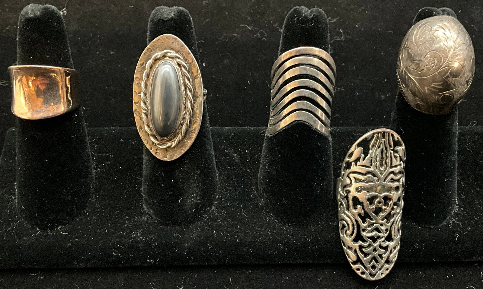 Six Sterling Silver Artisan and Contemporary Rings - 3