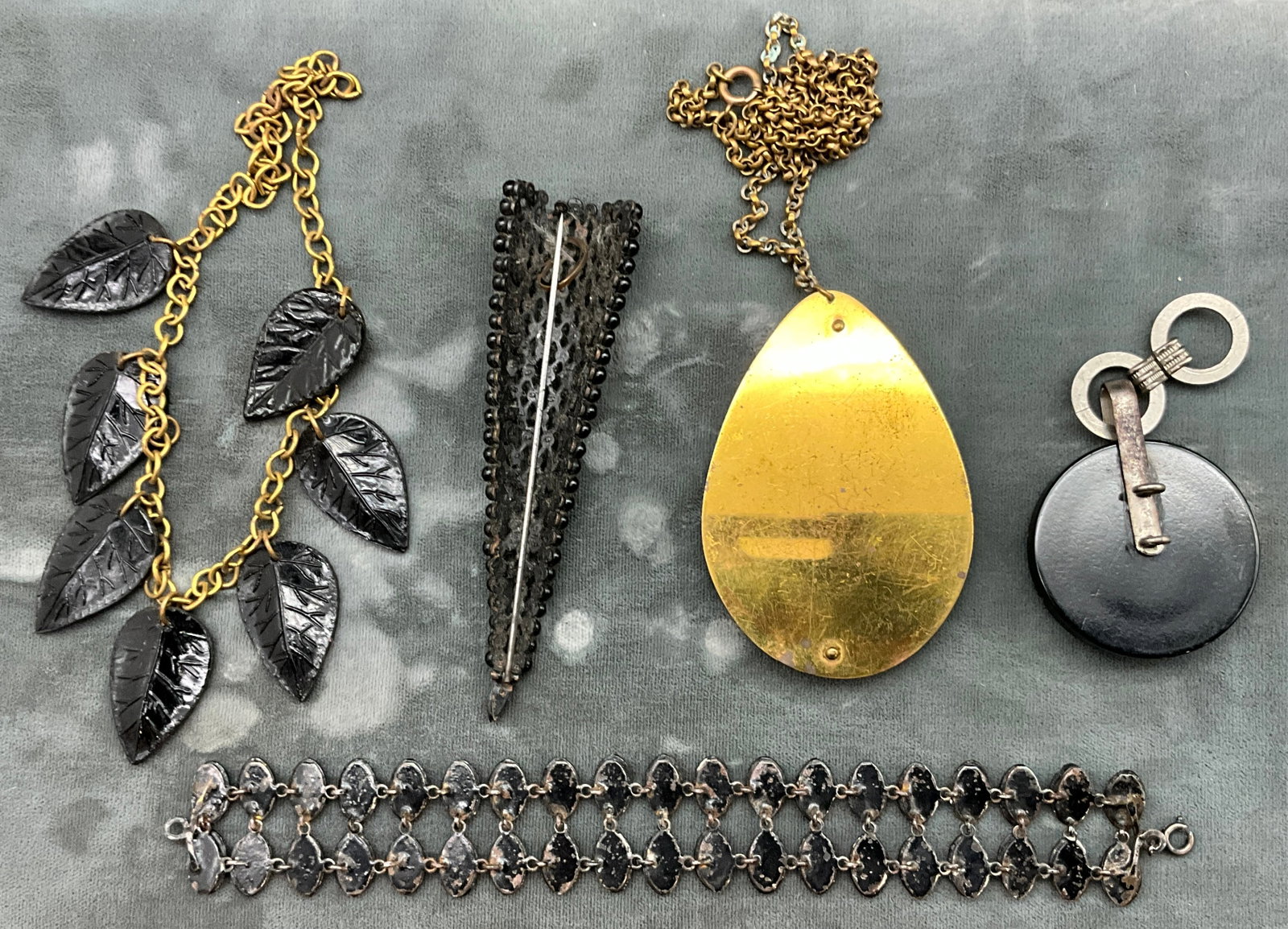 A Collection of Five Vintage Black Costume Jewelry Pieces - 3