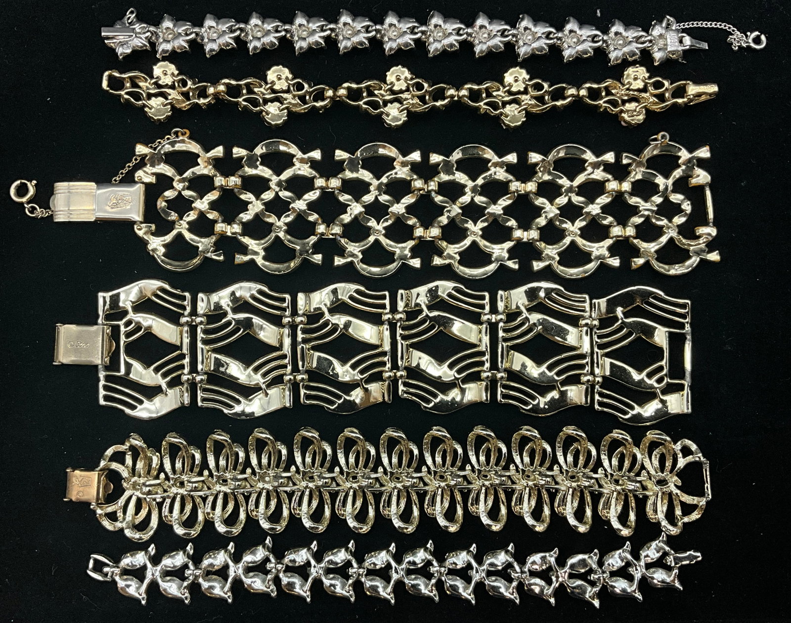 A Collection of Six Vintage Signed Coro Mid-Century Costume Jewelry Bracelets - 3