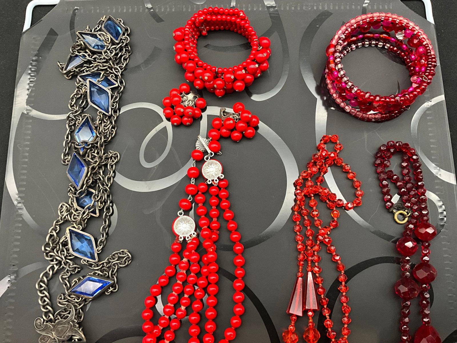 An Assortment of Vintage Red and Blue Costume Jewelry - 5