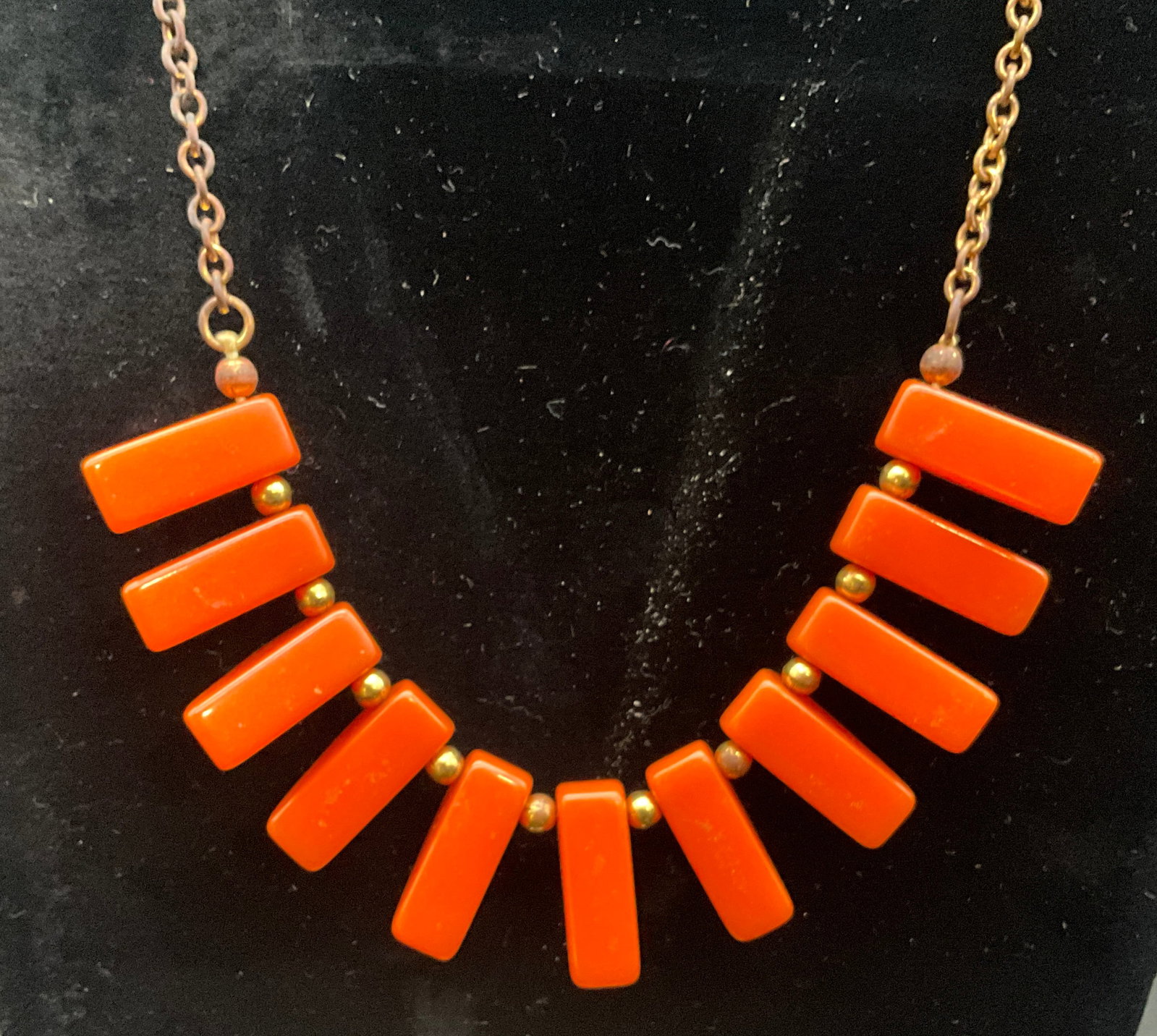 Art Deco Orange Bakelite Graduated Slab Necklace - 3