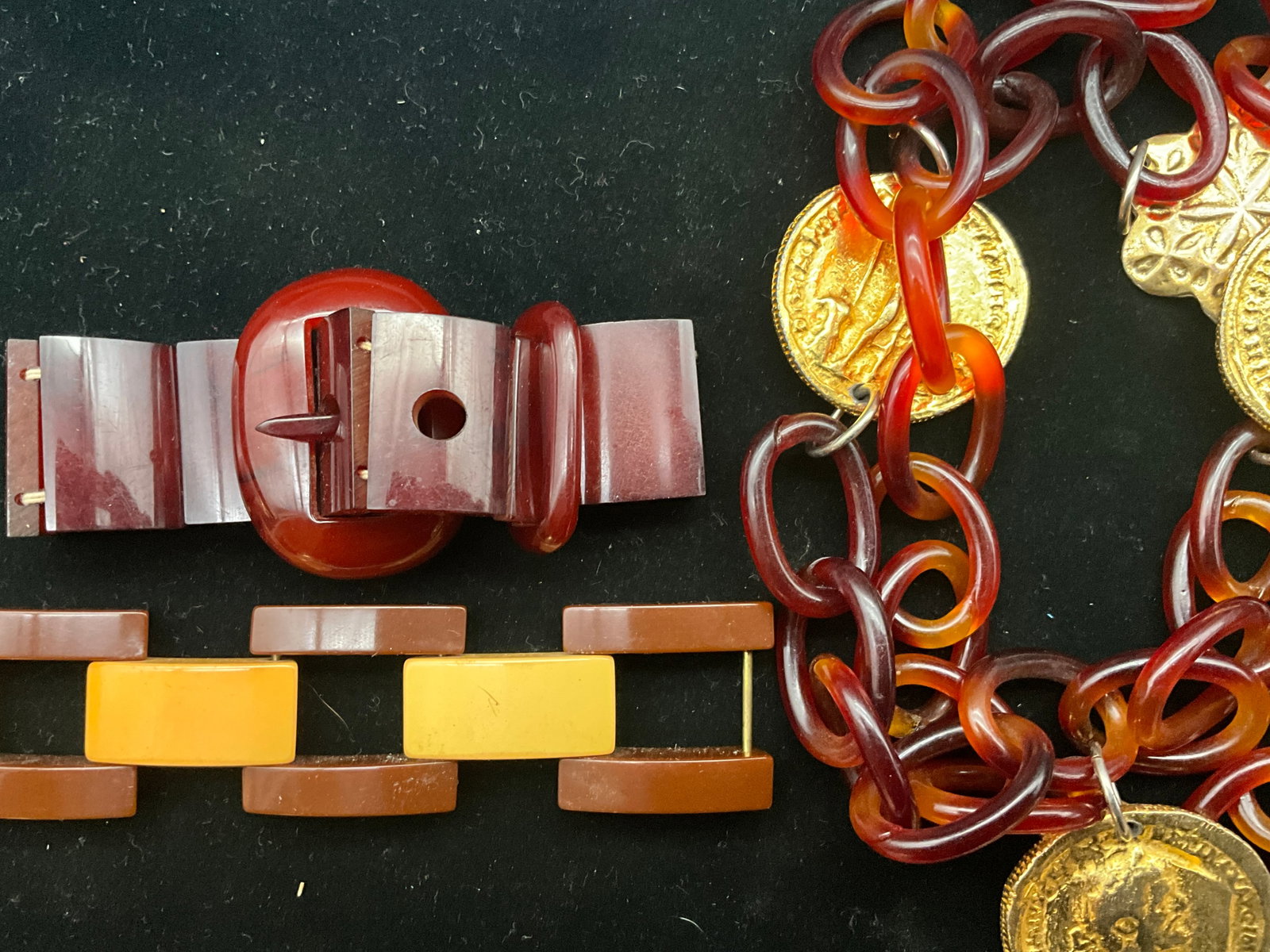 A Trio of Vintage Bakelite Jewelry including a 28 Inch Long Necklace - 3