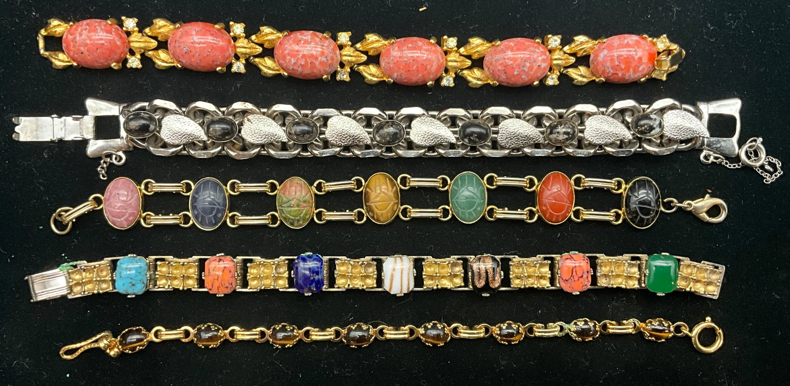 A Collection of Five Vintage Costume Jewelry Link Bracelets - 2