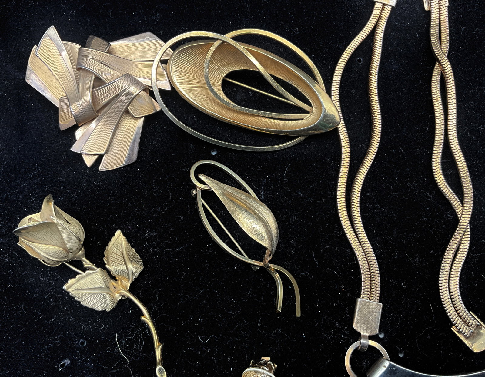 A Collection of Mid-Century Gold-Tone Costume Jewelry - 3