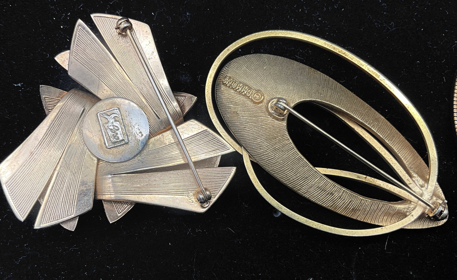 A Collection of Mid-Century Gold-Tone Costume Jewelry - 5