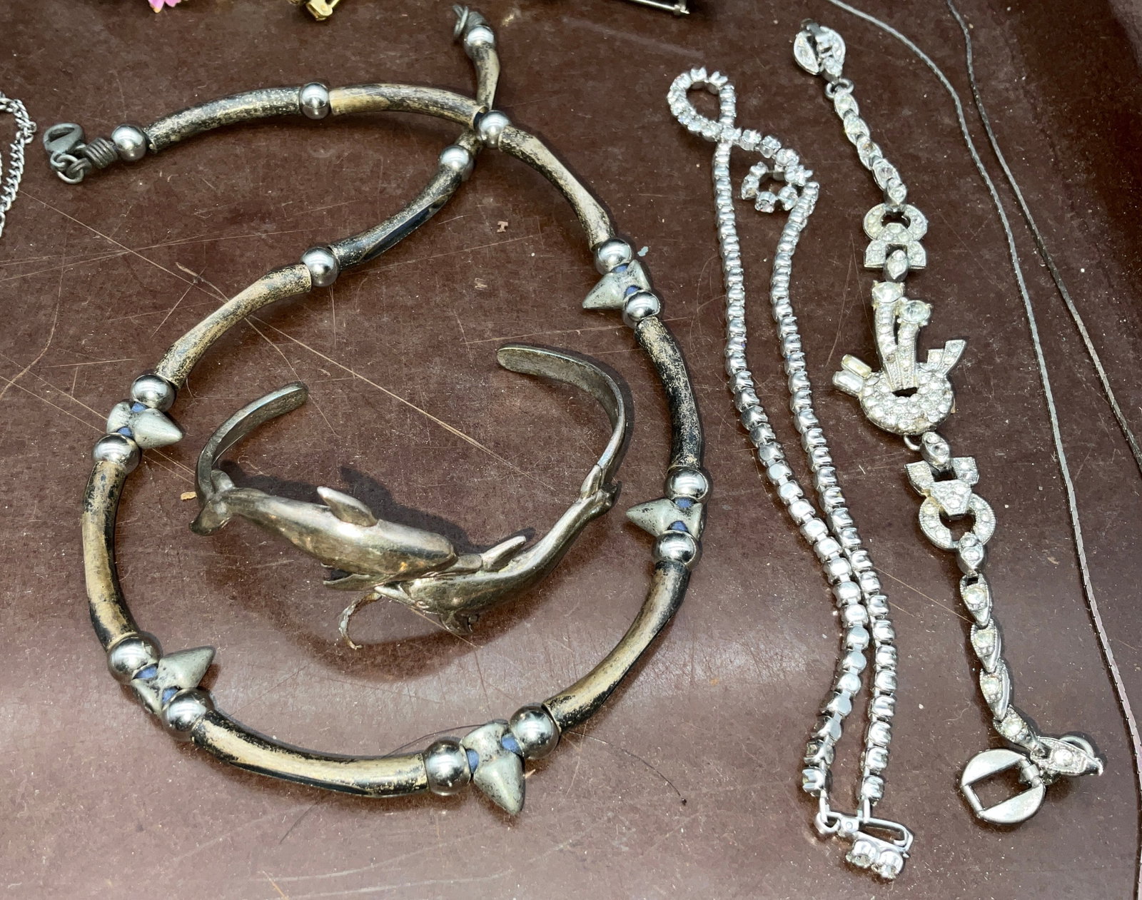An Assortment of Vintage Signed and Modernist Costume Jewelry - 6