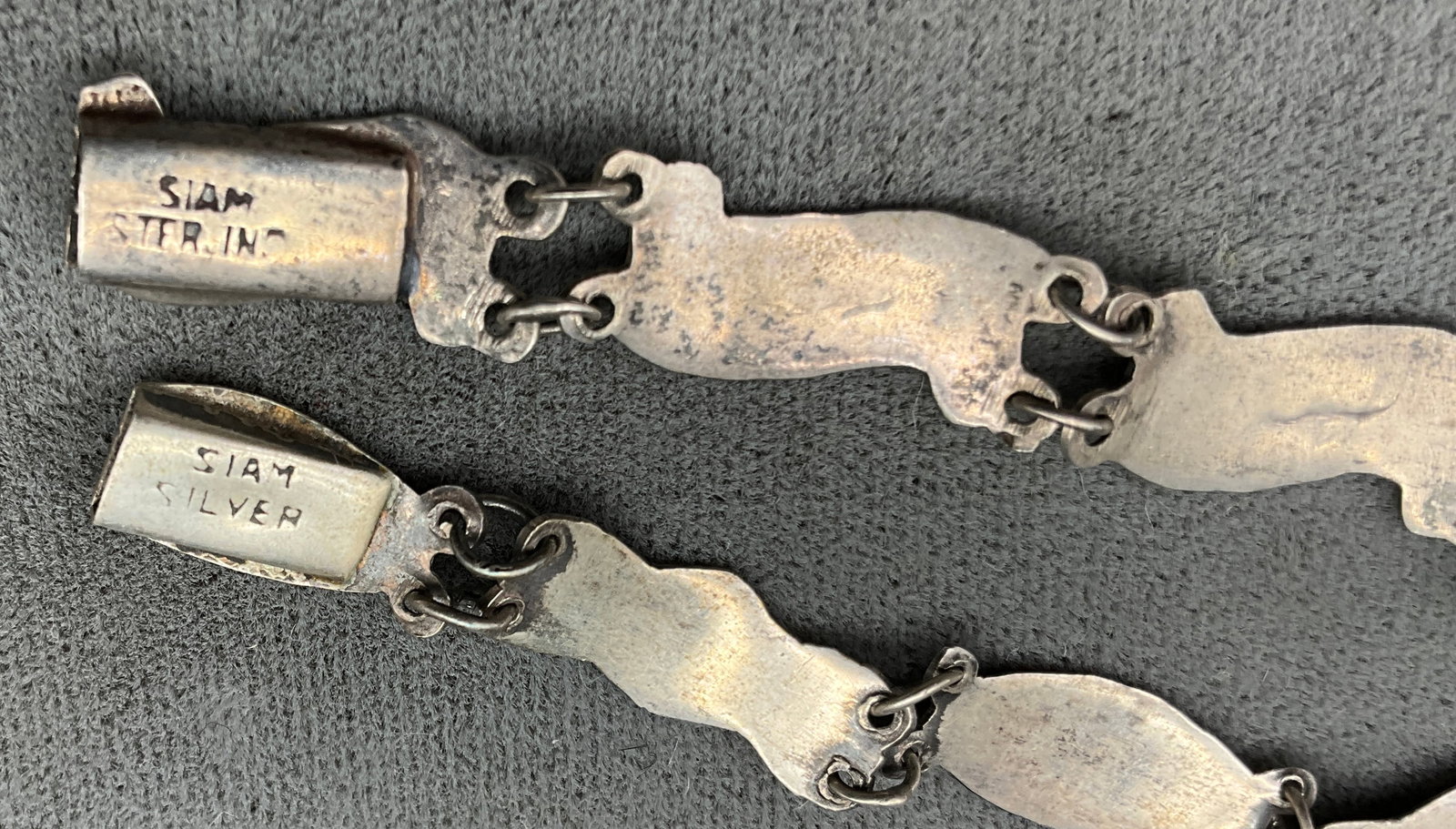 A Collection of Sterling and .900 Silver Jewelry - 5