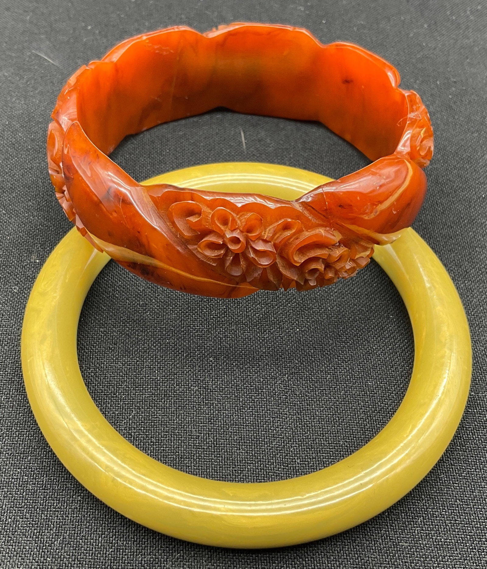 A Collection of Vintage Bakelite and Early Plastic Costume Jewelry - 5