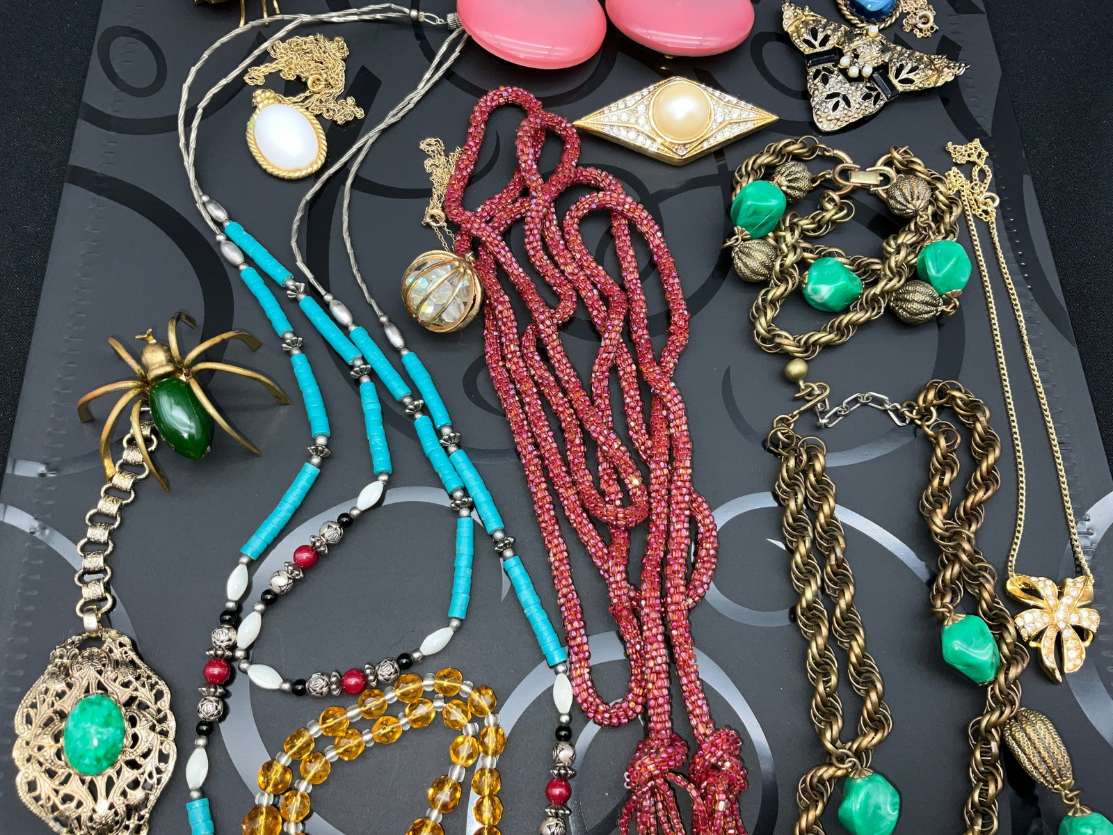 A Collection of Vintage Costume Jewelry Including Signed Trifari Necklace - 4
