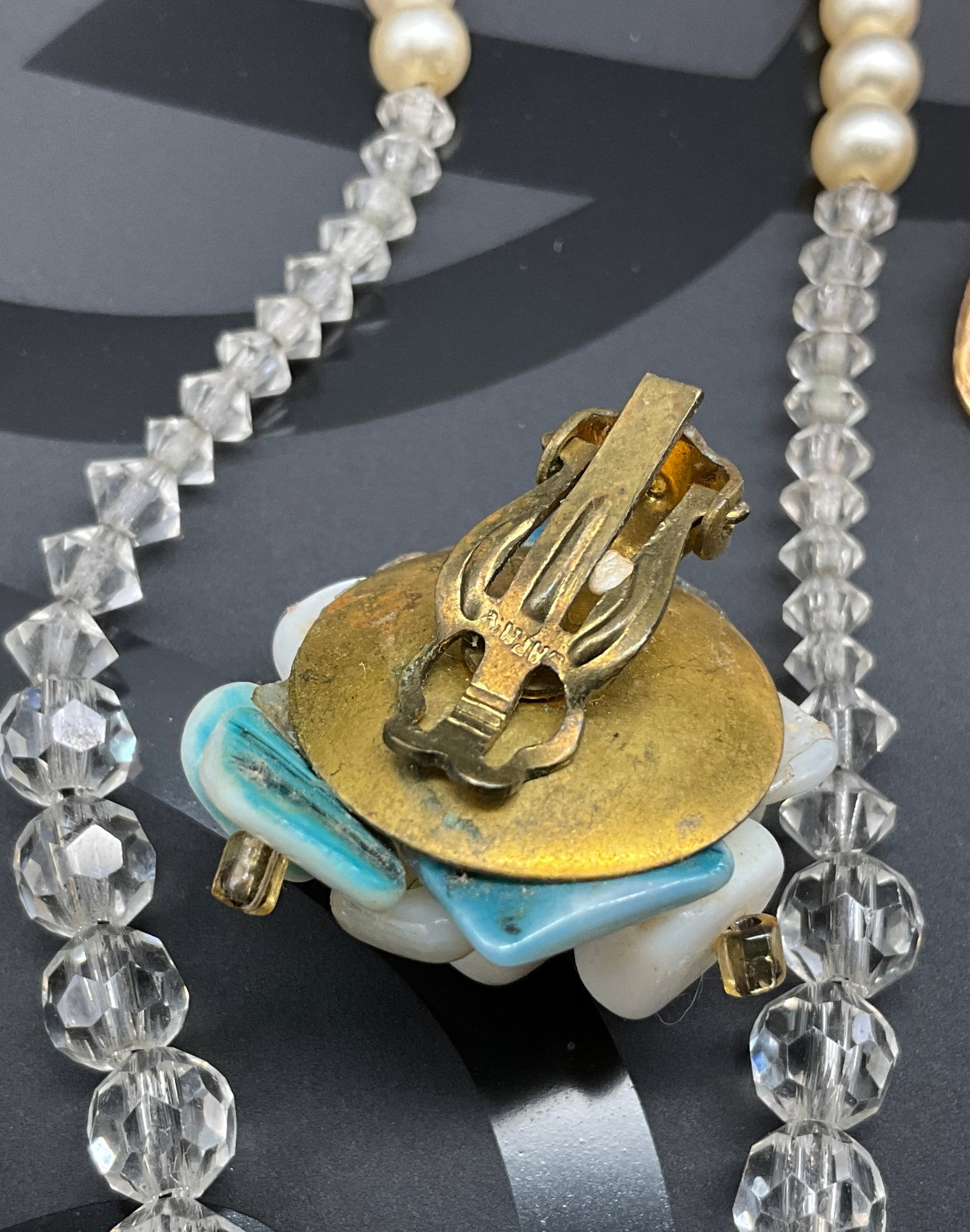 A Collection of 16 Pieces of Vintage Costume Jewelry Including Trifari and Scandia - 10
