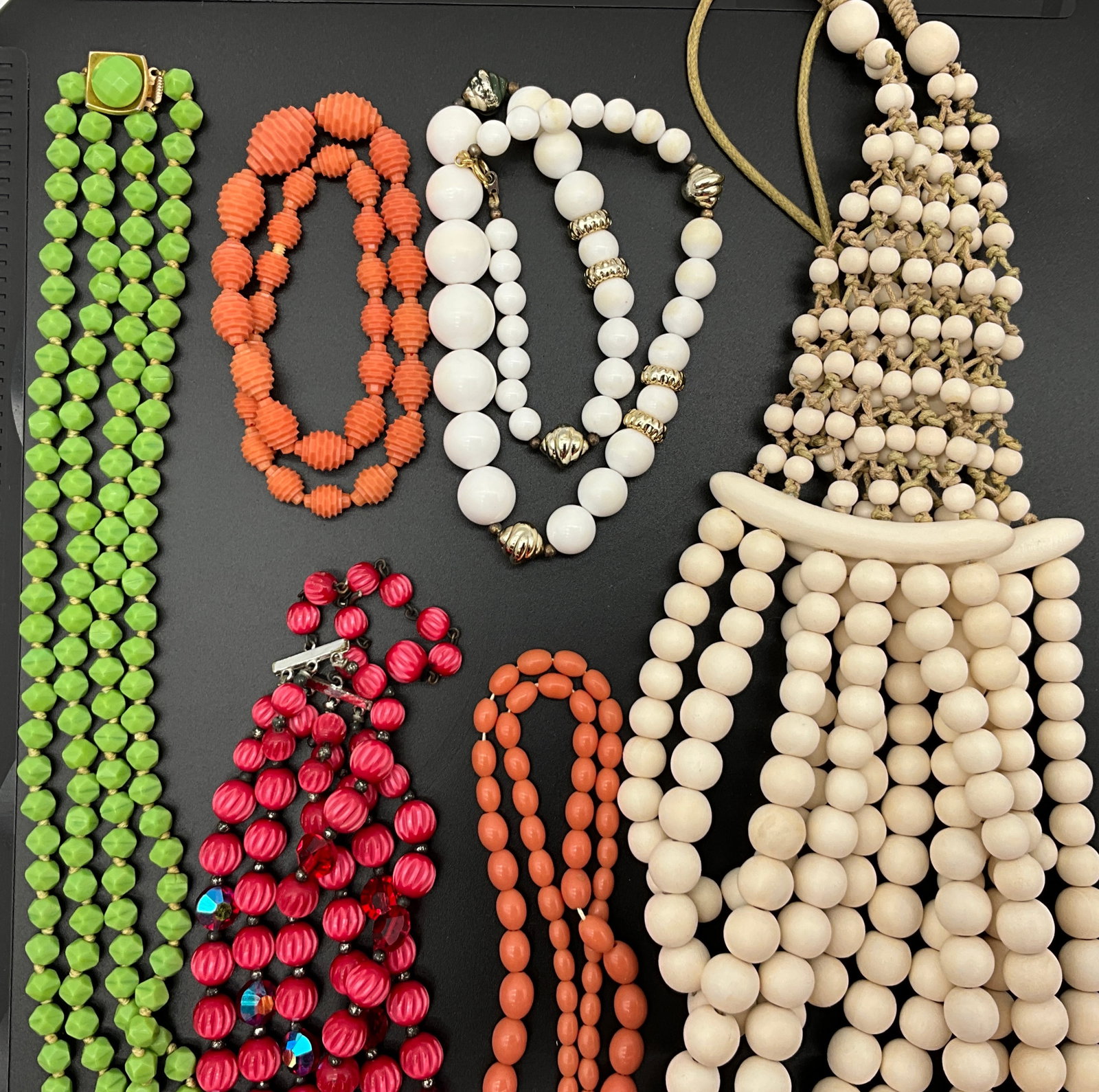An Assortment of Vintage Multi-Strand Plastic Beaded Costume Jewelry Necklaces - 3