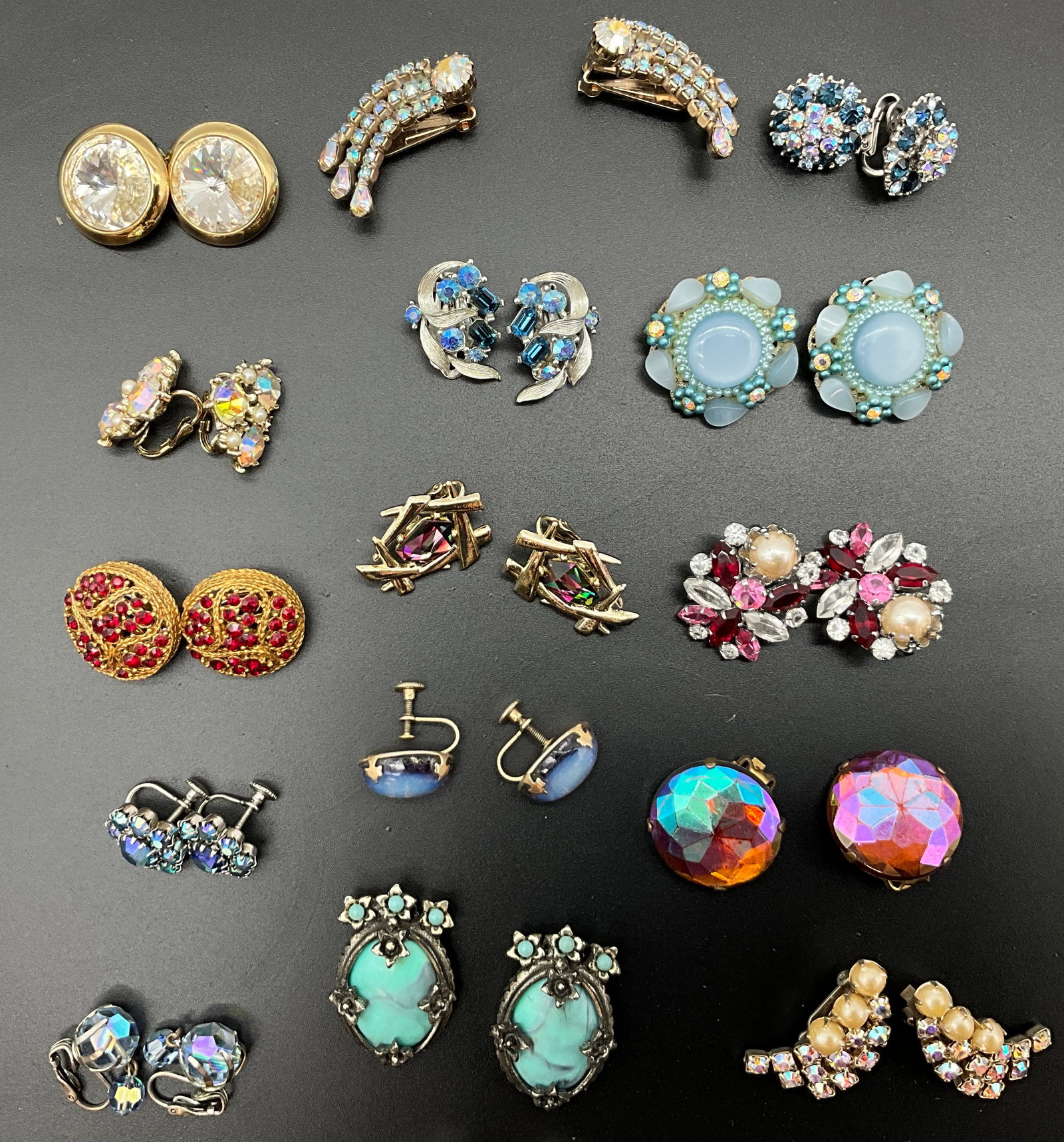 Collection of 20 Pairs of Vintage Costume Earrings - 3