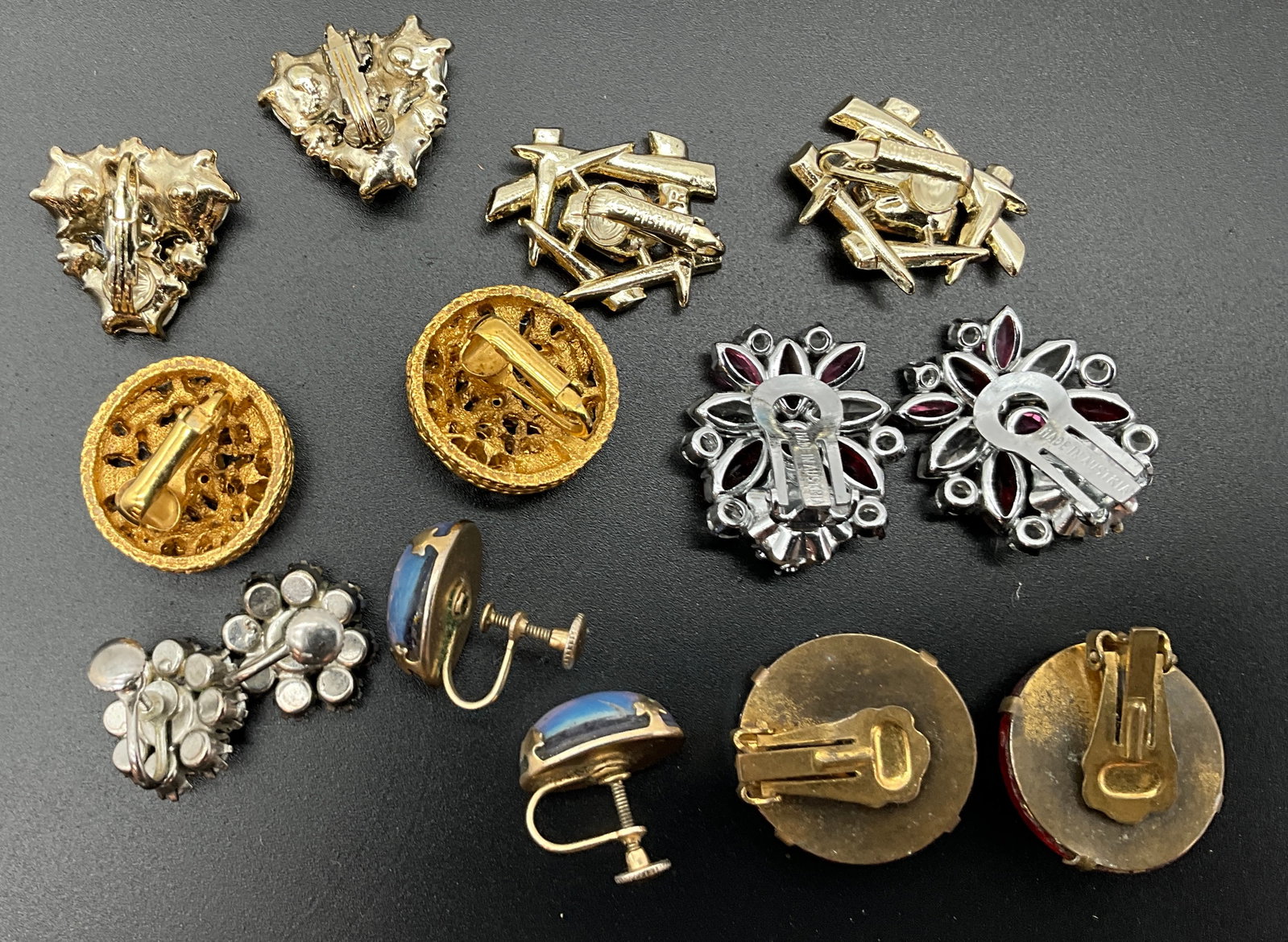 Collection of 20 Pairs of Vintage Costume Earrings - 5