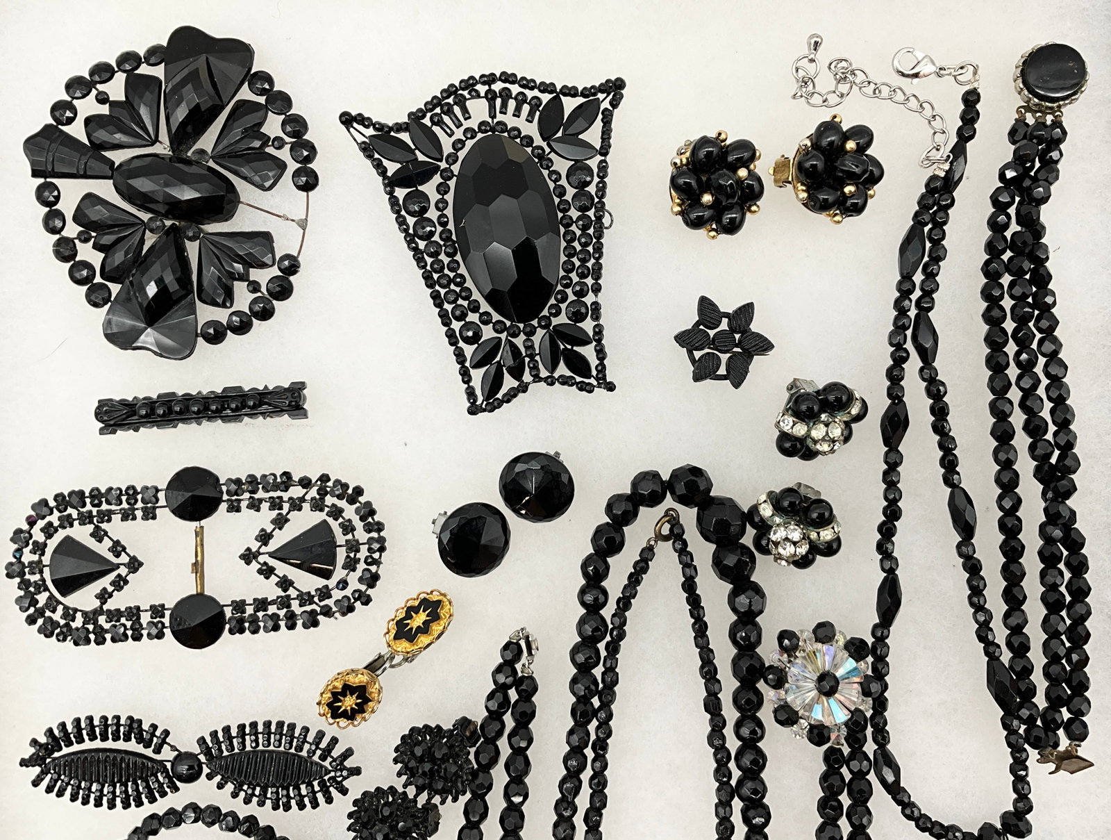 Lot of Vintage Black Jet Glass Mourning Costume Jewelry - 4