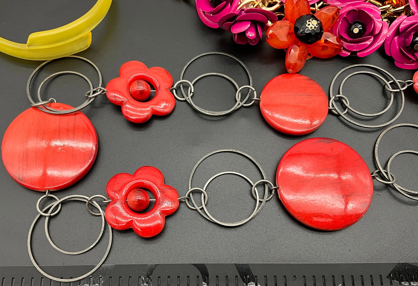 A Lot of Five Pieces of Costume Jewelry Including Kate Spade Rosy Posies - 3