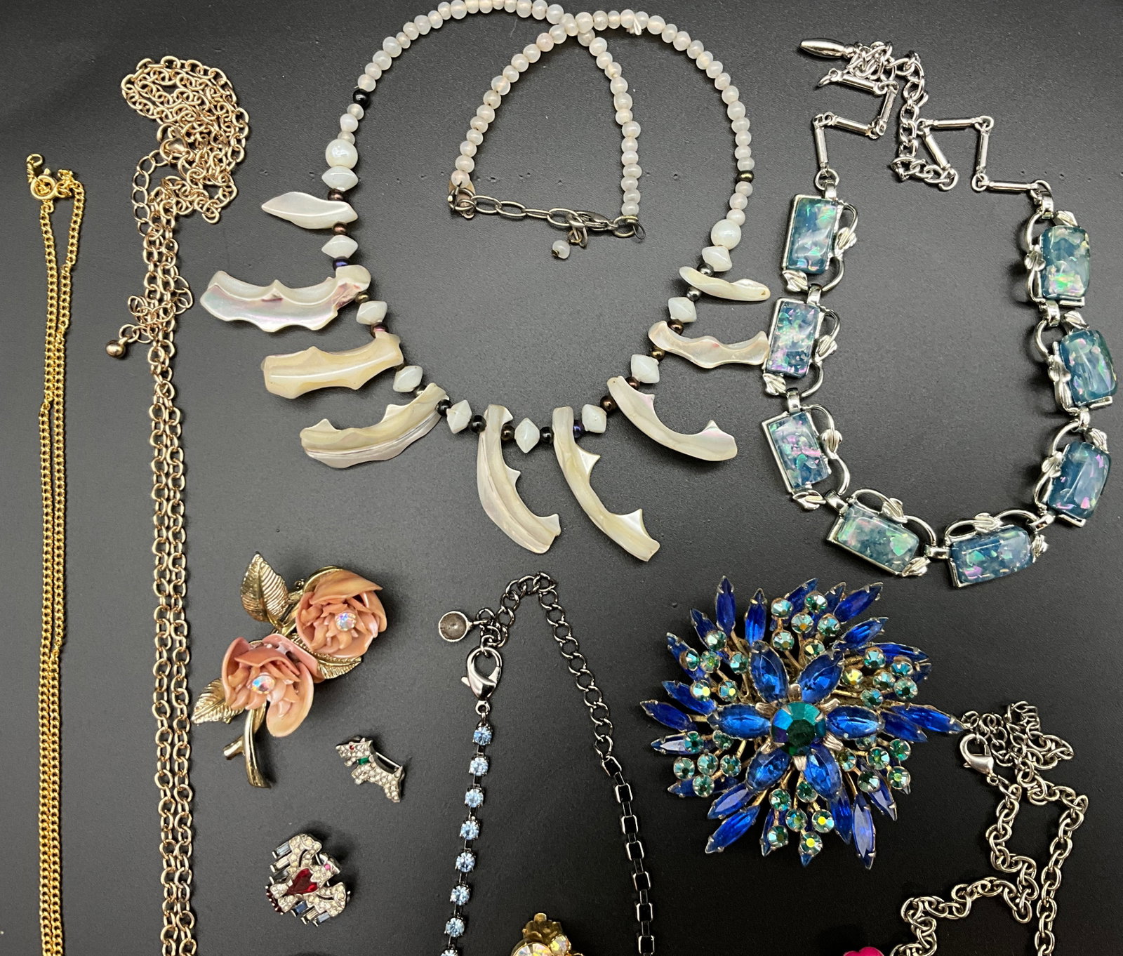 An Assortment of Vintage and Contemporary Costume Jewelry - 5