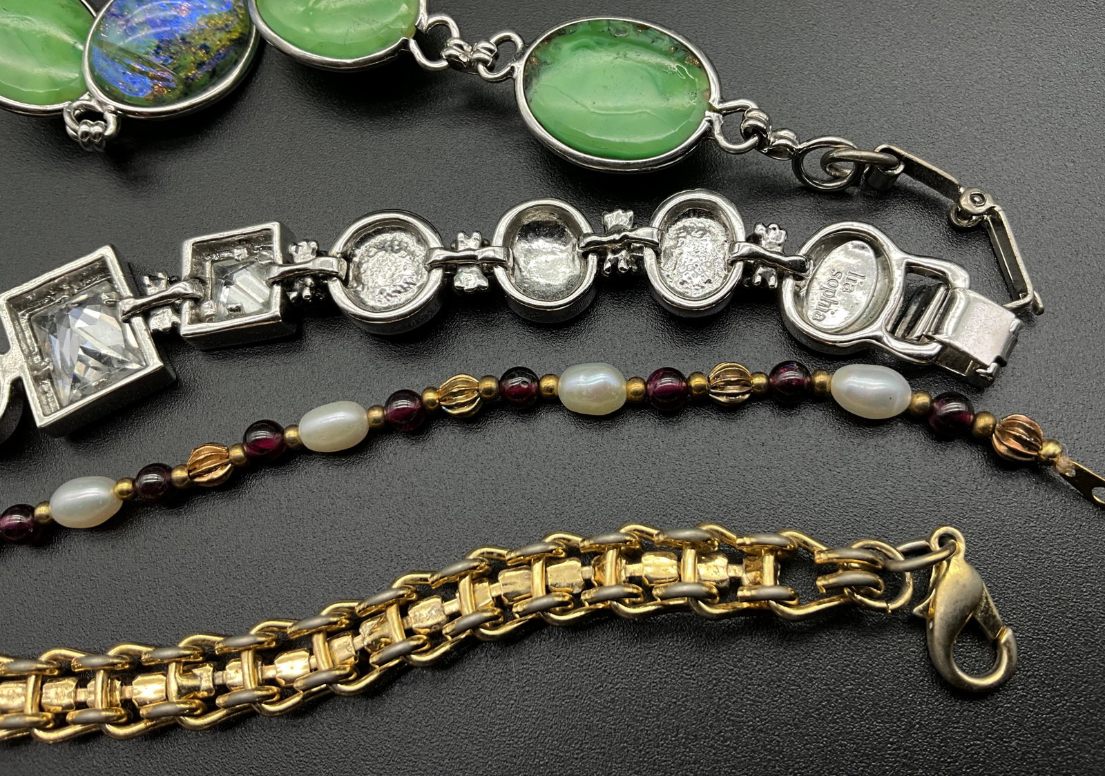 A Lot of Six Vintage and Contemporary Costume Jewelry - 4