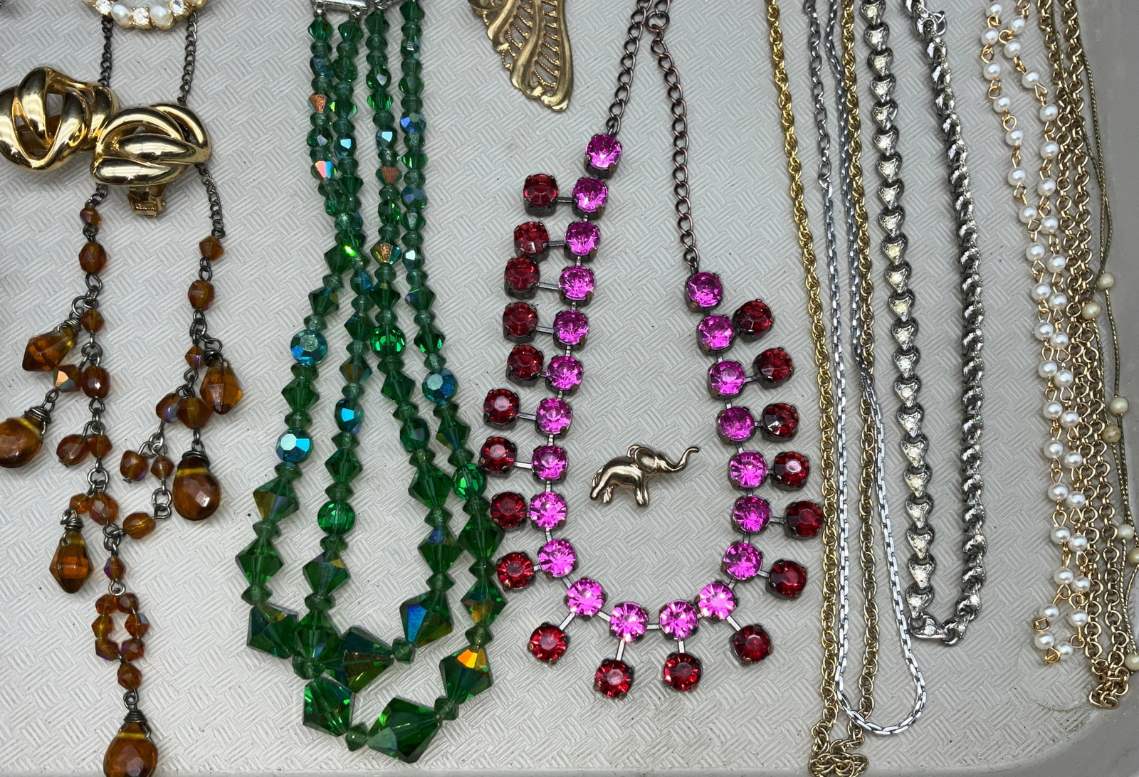 An Assortment of Vintage Costume Jewelry - 5