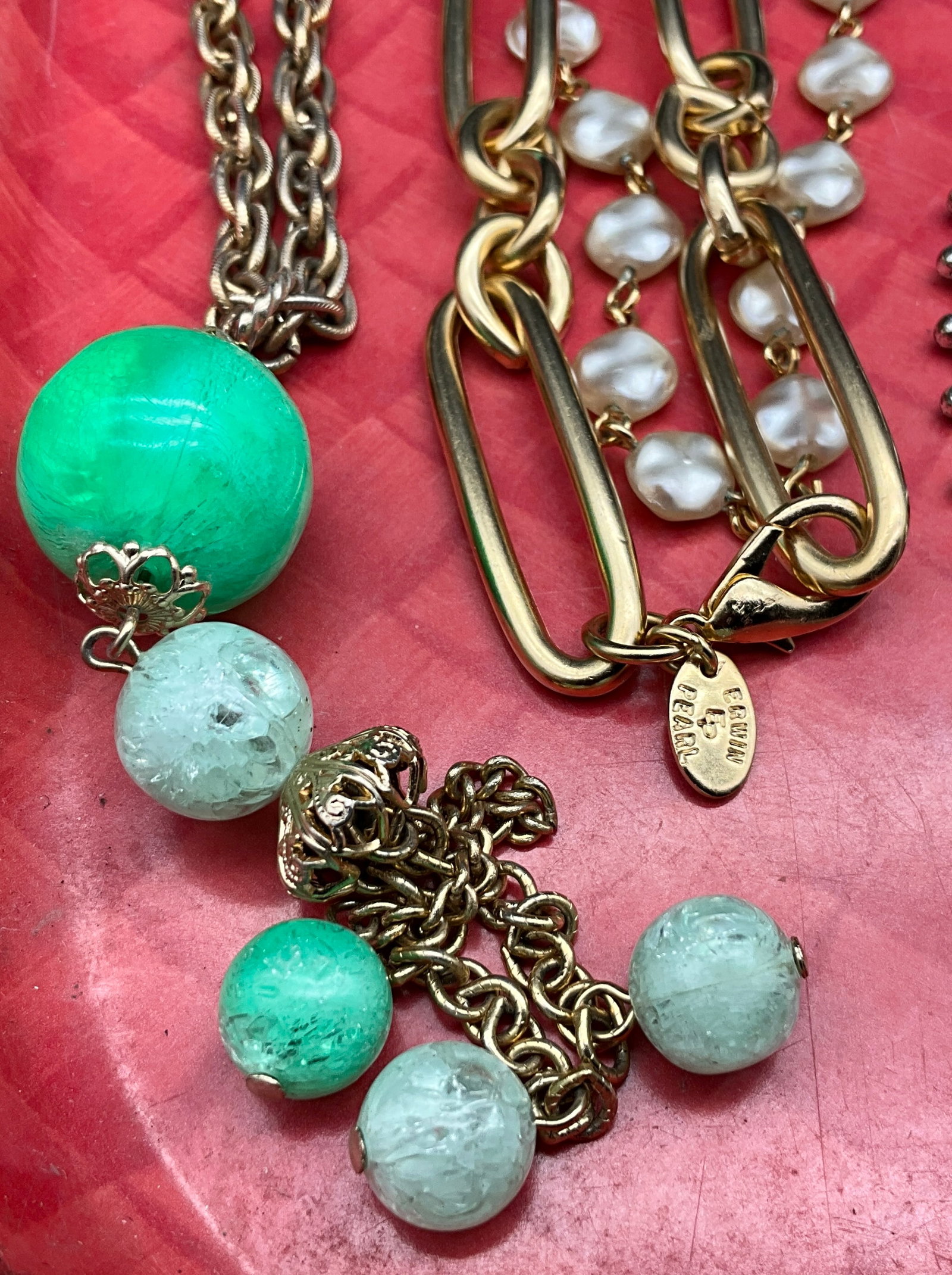 A Collection of Vintage and Contemporary Costume Jewelry - 8