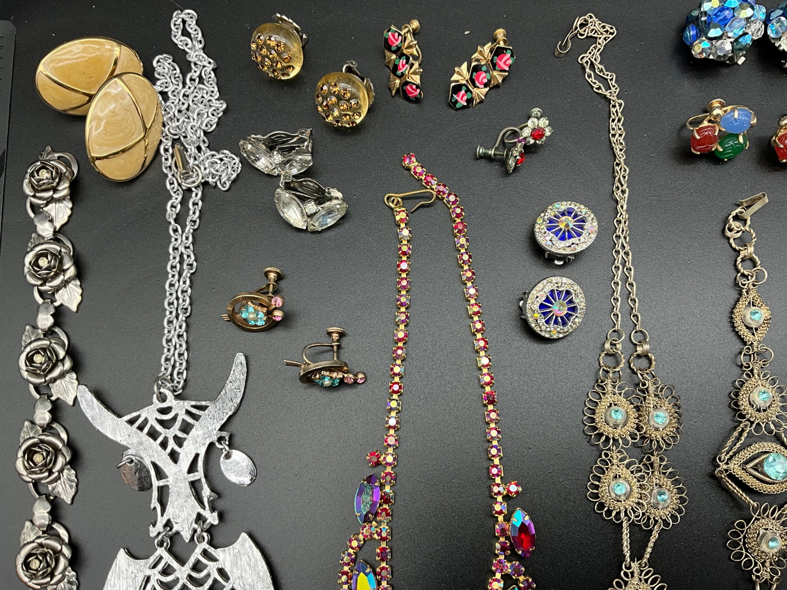 An Assortment of Vintage Rhinestone and Thermoset Costume Jewelry - 5