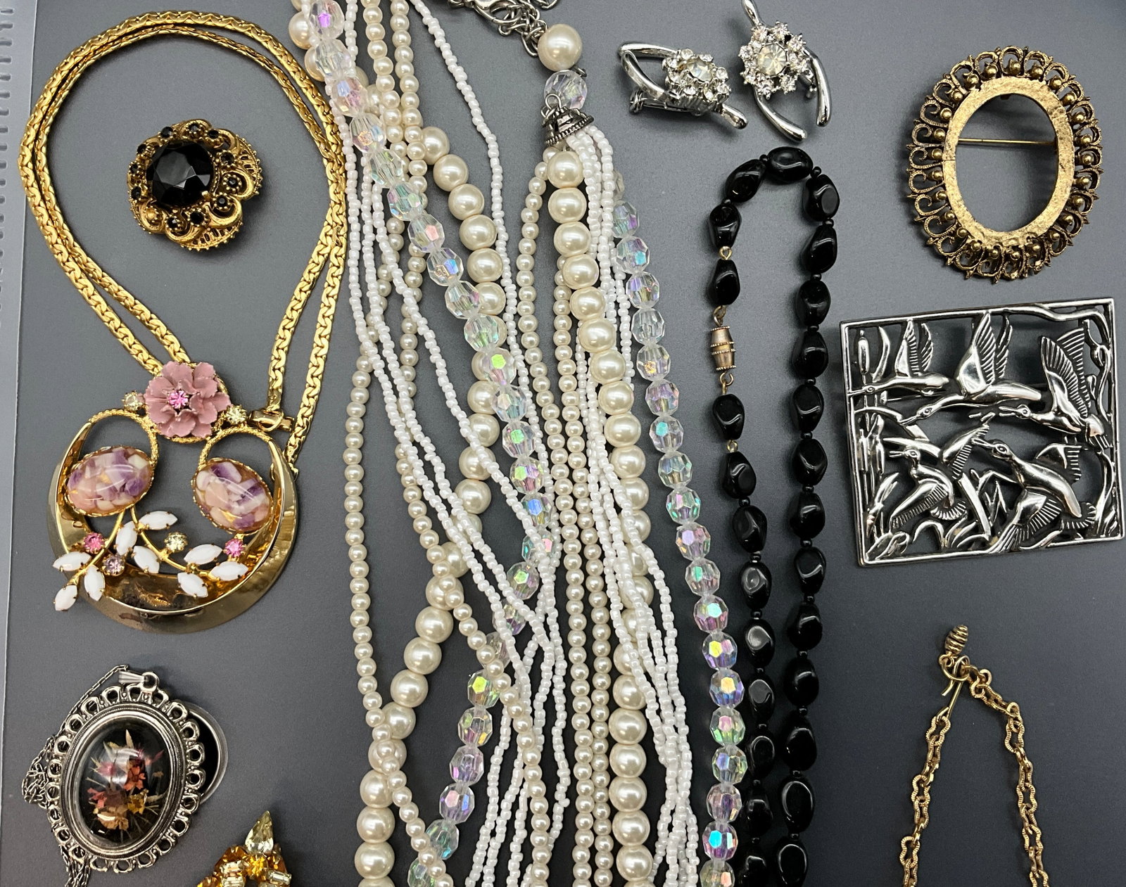 An Assortment of Vintage Costume Jewelry - 4
