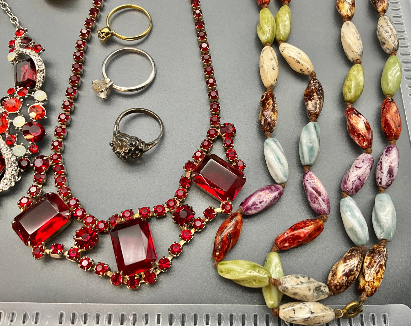 A Collection of Vintage Mixed Metal and Glass Costume Jewelry - 6