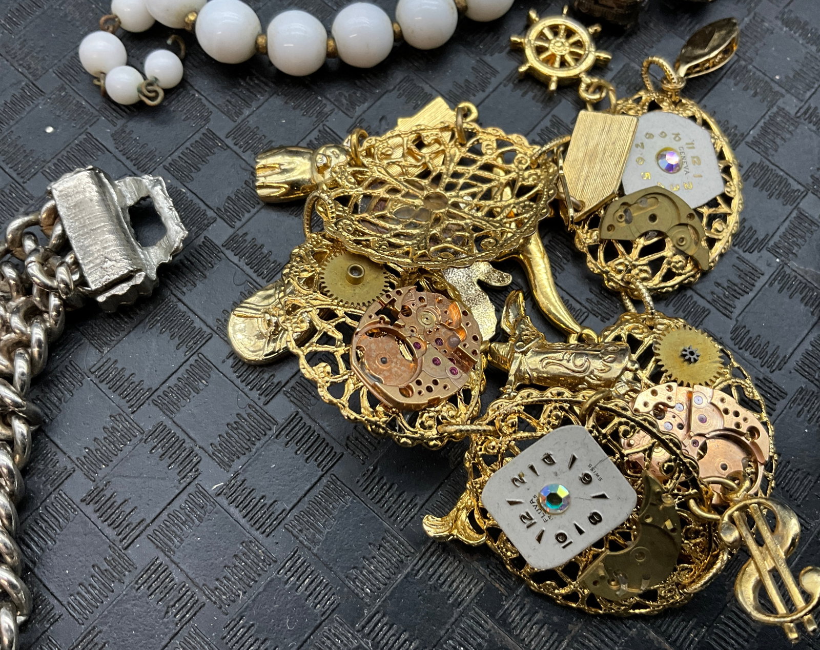A Collection of Vintage Assorted Costume Jewelry Including Florenza - 10